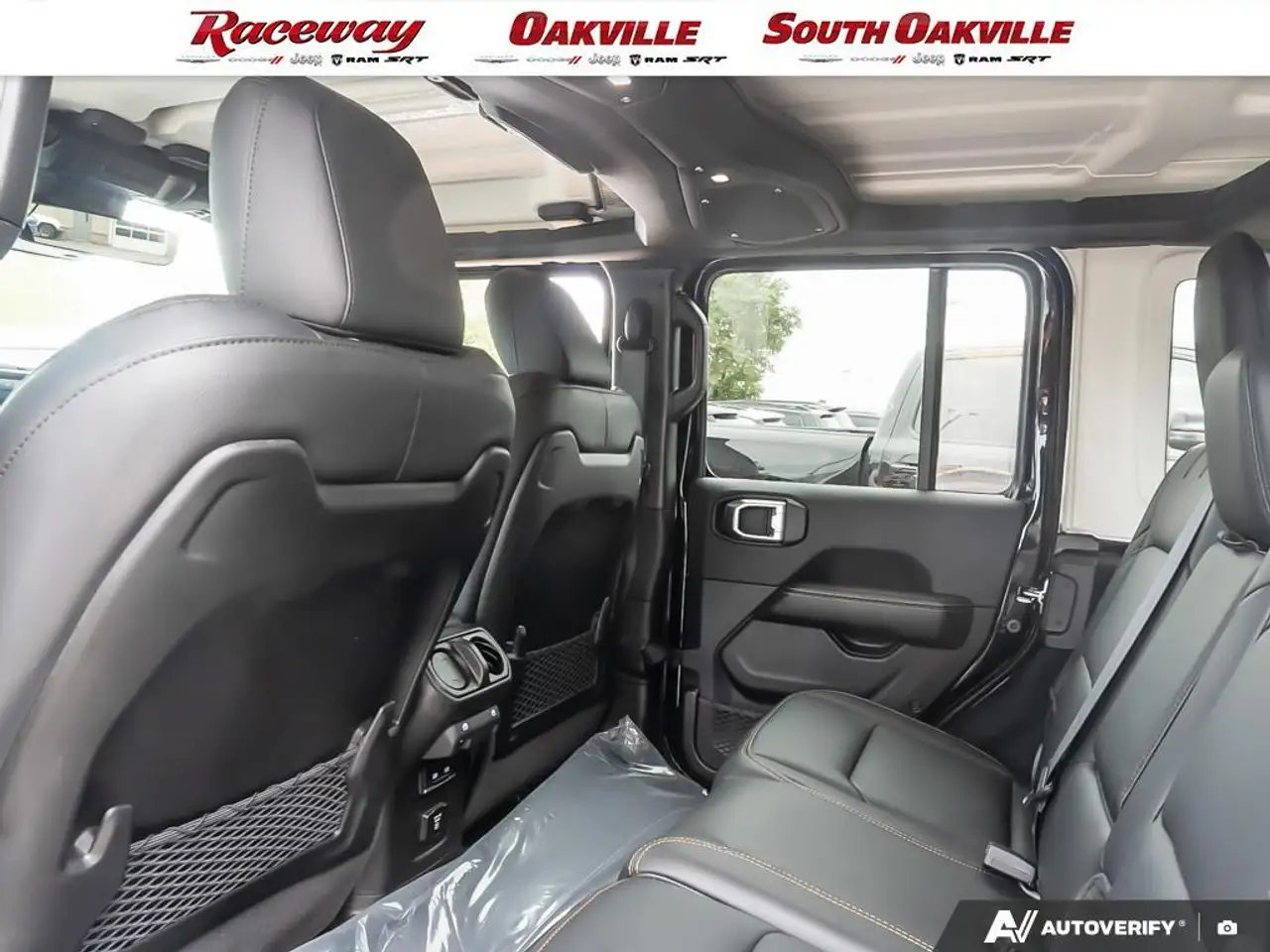 Jeep Wrangler photo Jeep Wrangler