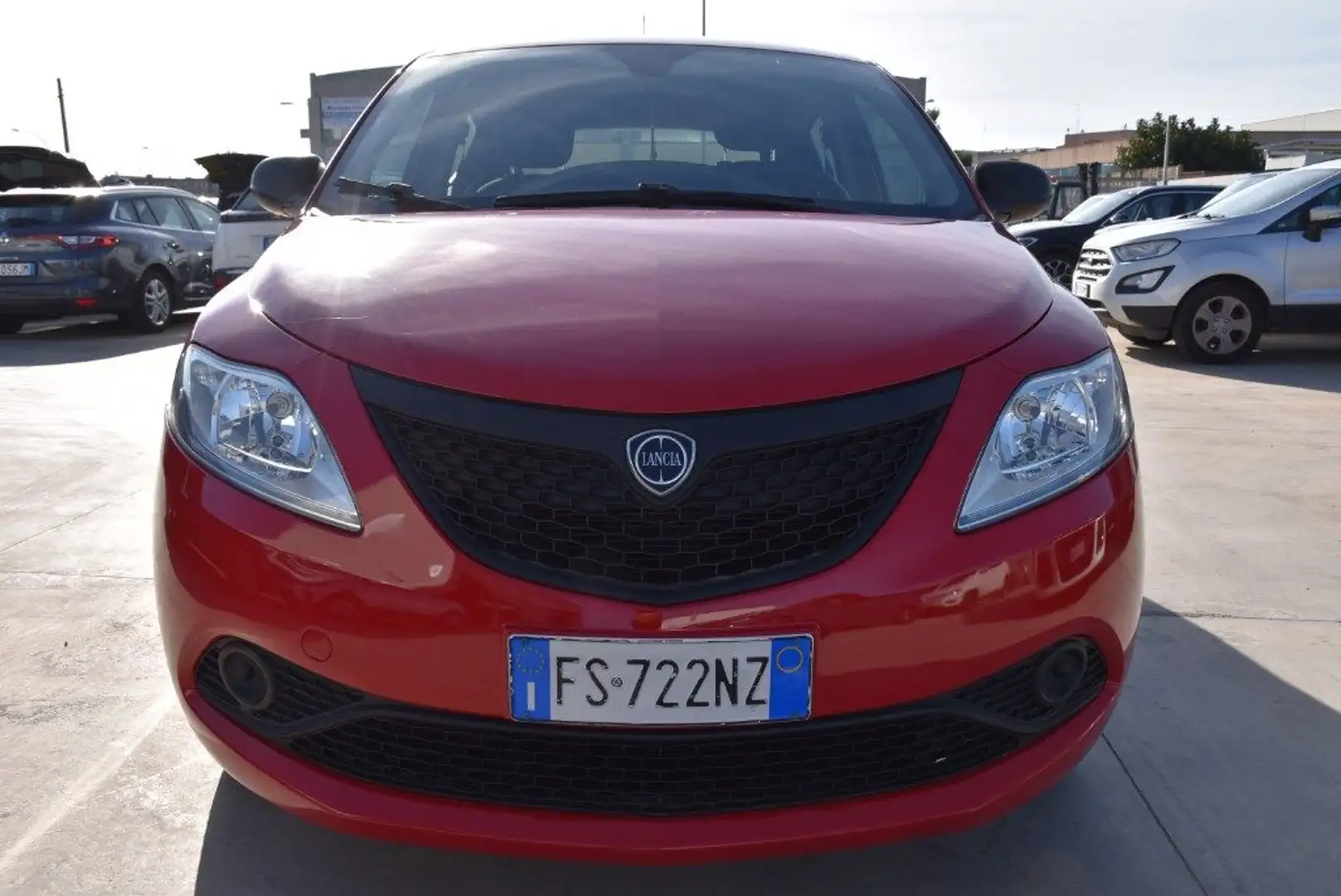 Lancia Ypsilon 1.2 69 CV 5 porte Platinum Rosso - 2