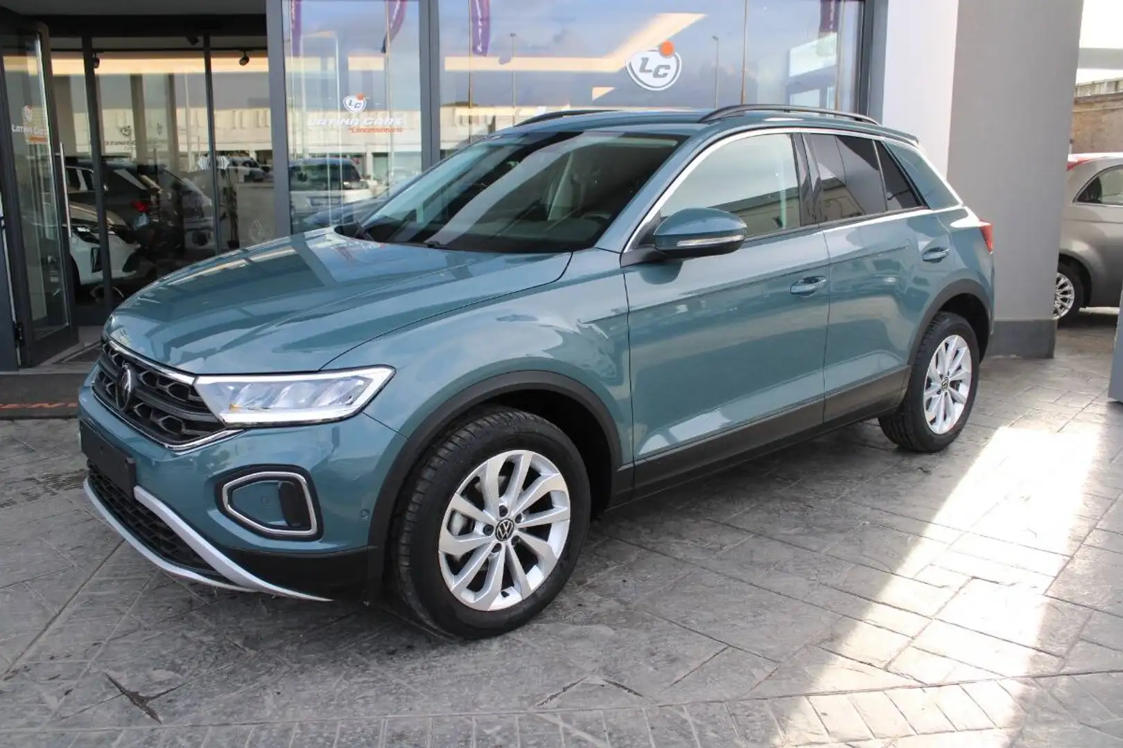 Volkswagen T-Roc 1.0 tsi 110cv Con CarPlay Blu/Azzurro - 1