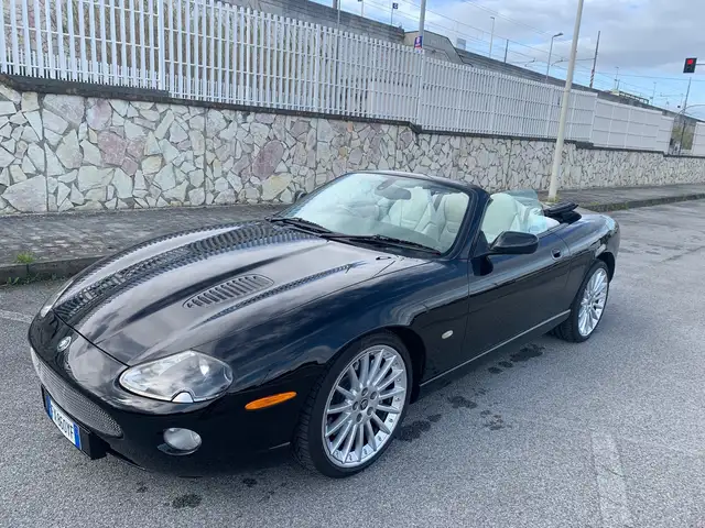 Jaguar XKR