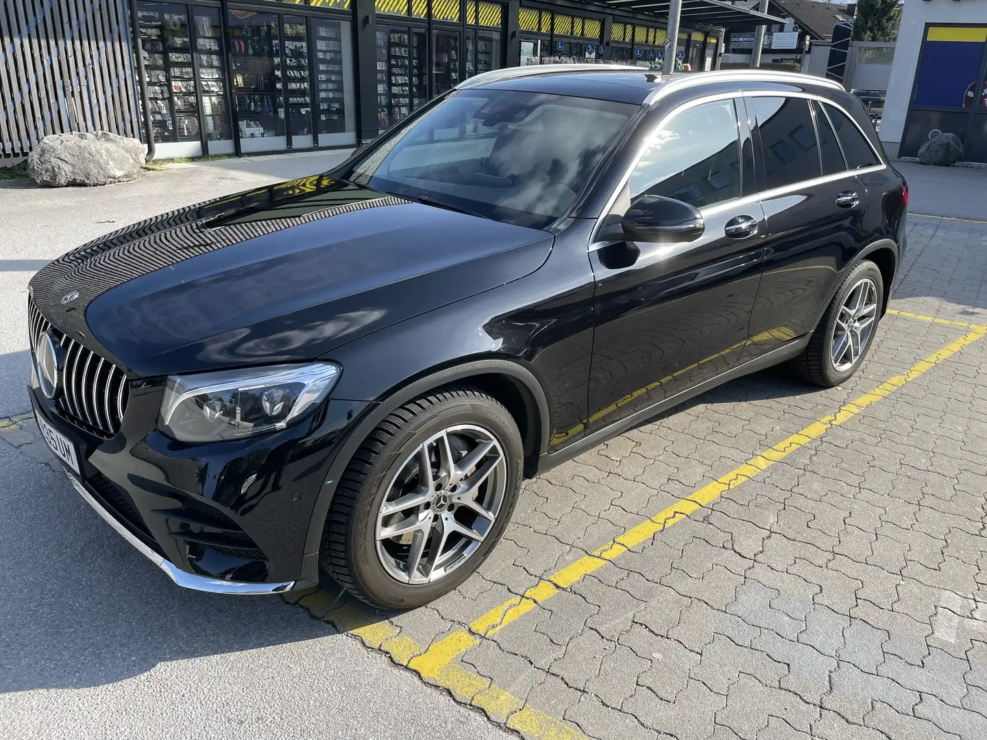 Mercedes-Benz GLC 250 4MATIC Aut. - 2