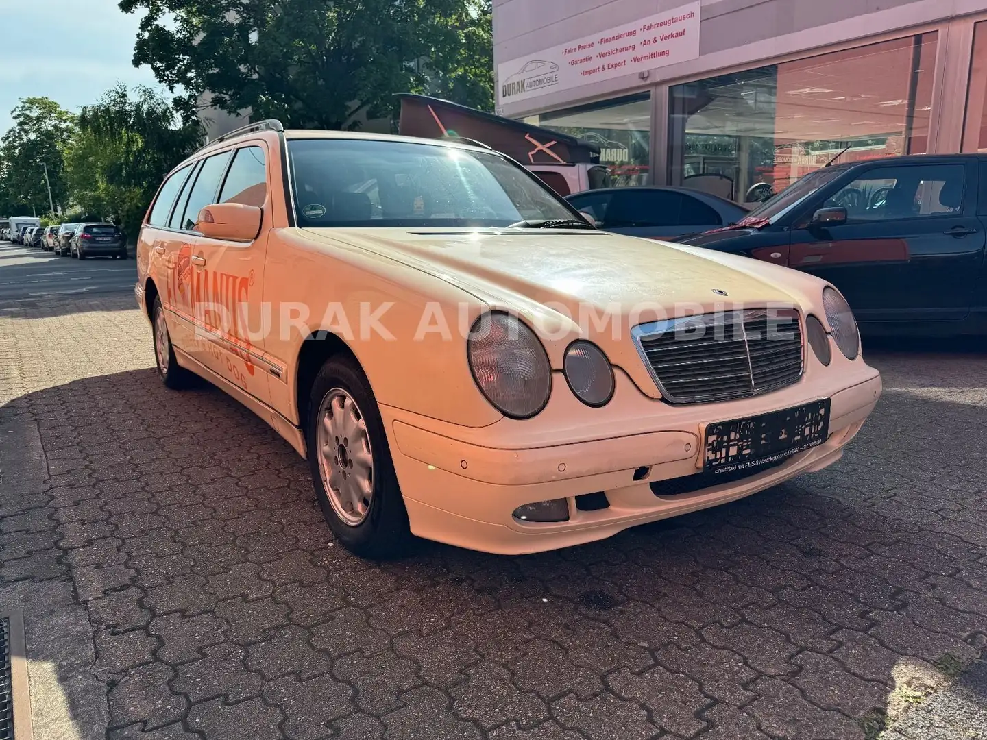 Mercedes-Benz E 220 CDI T ELEGANCE / TAXI Jaune - 1