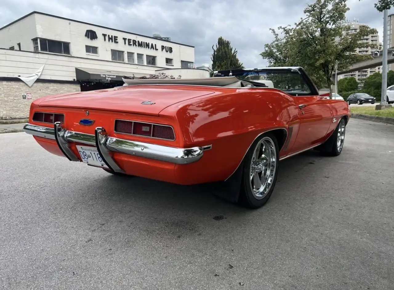 Chevrolet Camaro снимка Chevrolet Camaro