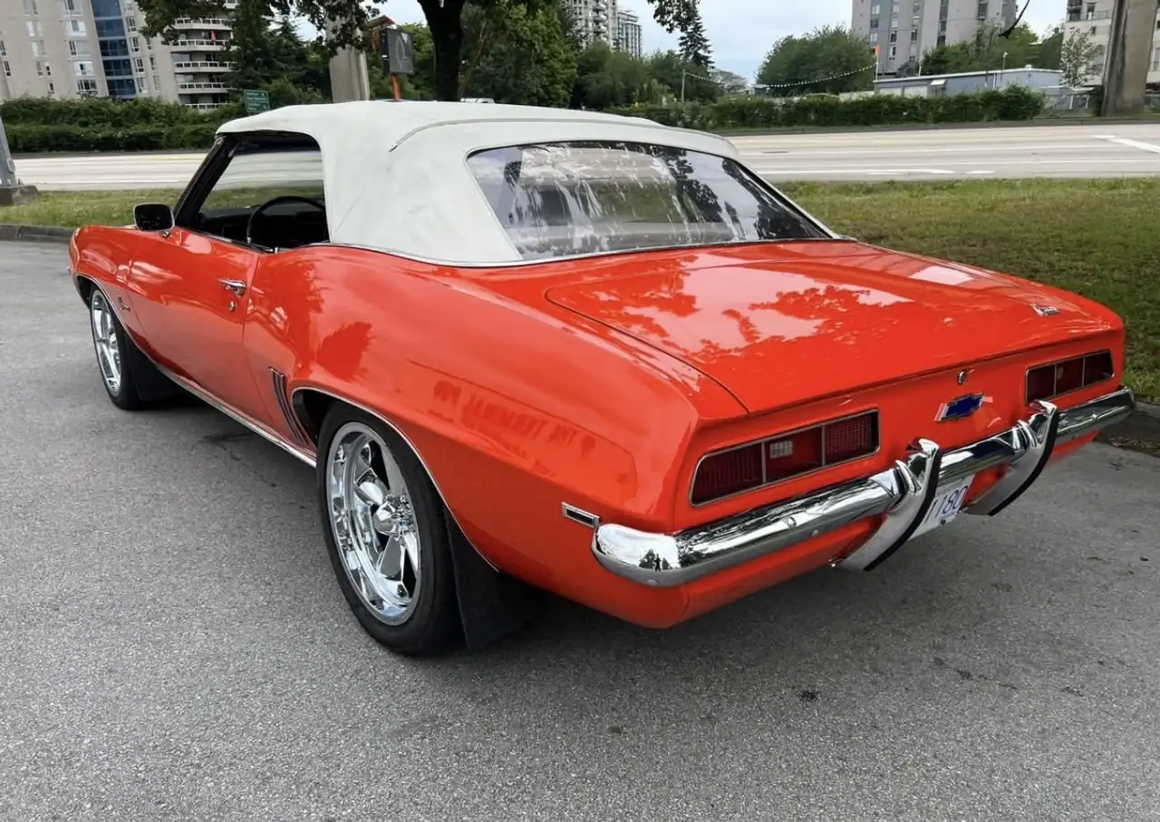 Chevrolet Camaro снимка Chevrolet Camaro