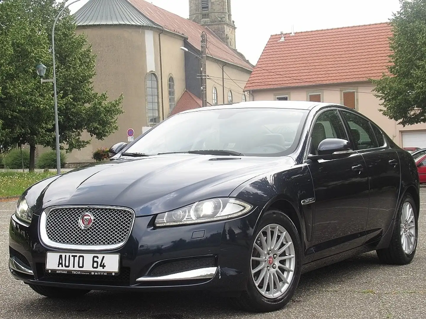 Jaguar XF 2.2 D 163CV BVA8 1ère Main Vente à marchand Bleu - 1