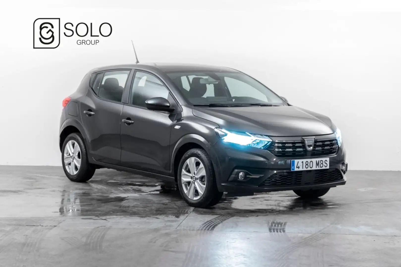 Dacia Sandero TCe Comfort 67kW Schwarz - 1