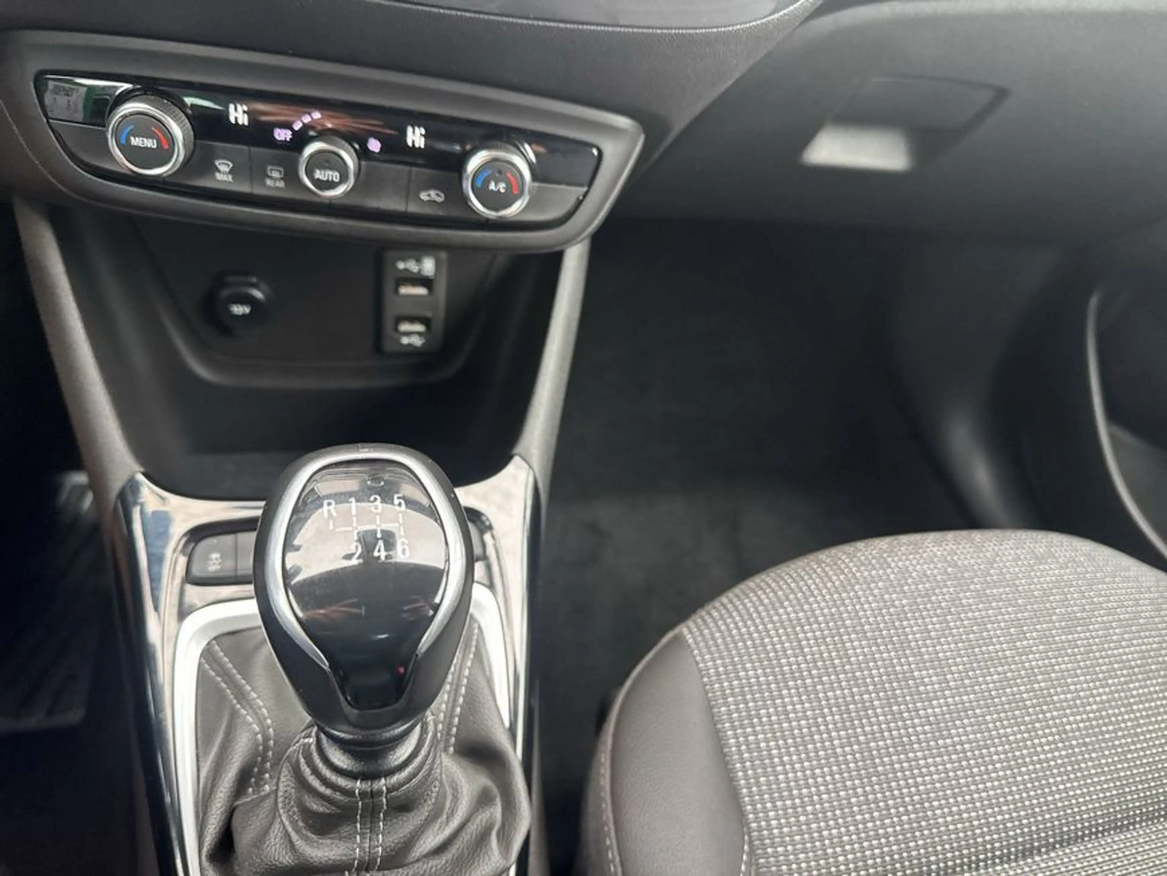 Opel Crossland Crossland 1.2 Automatik Elegance — photo 20