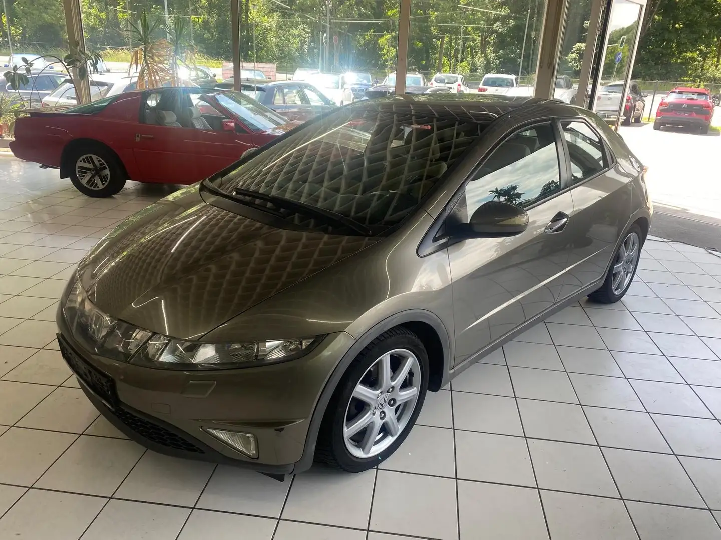 Honda Civic 1.8i-VTEC Comfort Bronze - 2