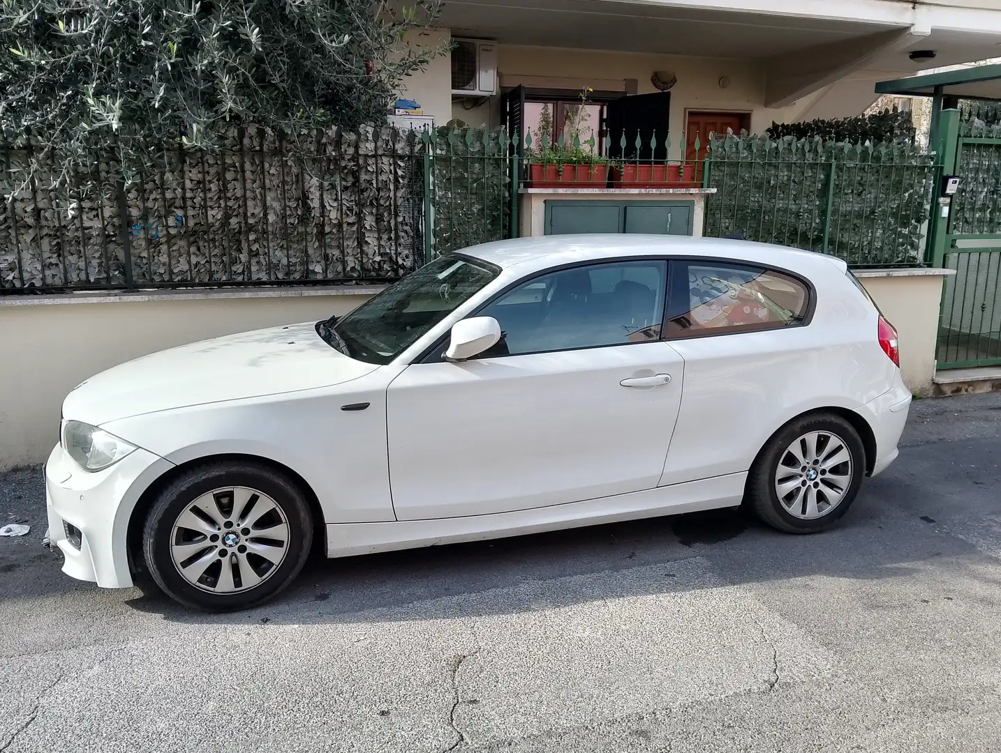 BMW 116 Serie 1 E/81-87 116i 3p Futura Fehér - 1