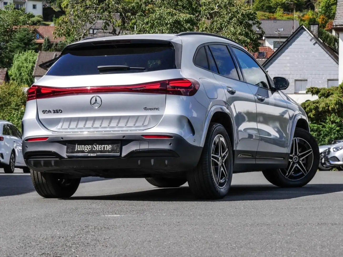Mercedes-Benz EQA 350 4M AMG-Sport/Pano/360/Night/Totw/LED/18" Argent - 2