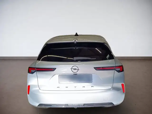 Opel Astra view 7