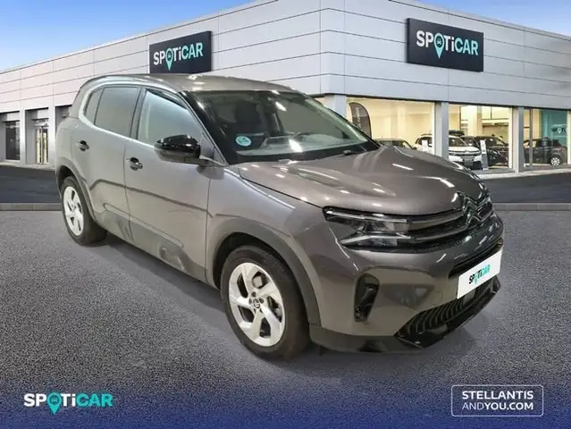 Citroen C5 Aircross view 3