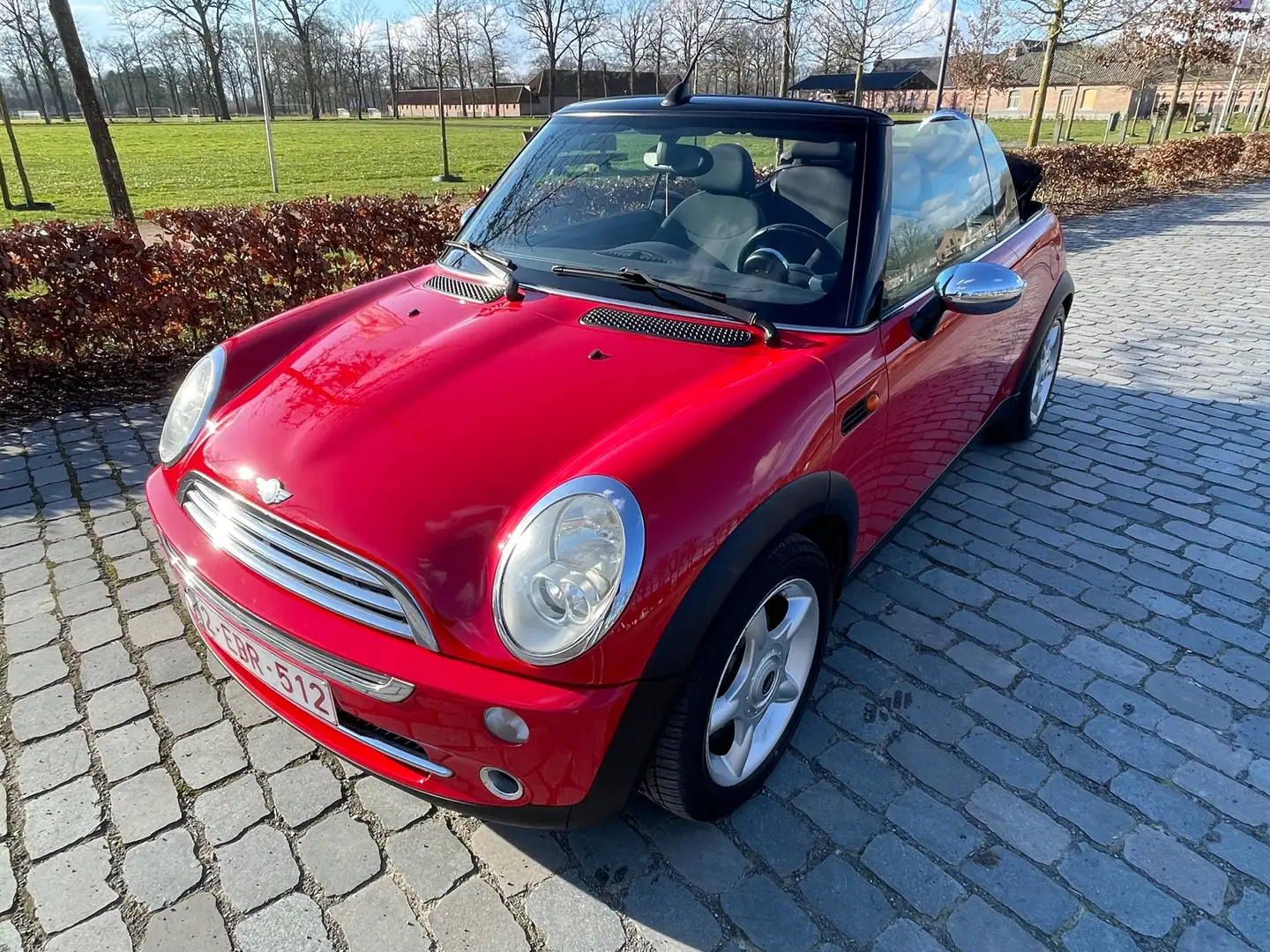 MINI One Cabrio - 1