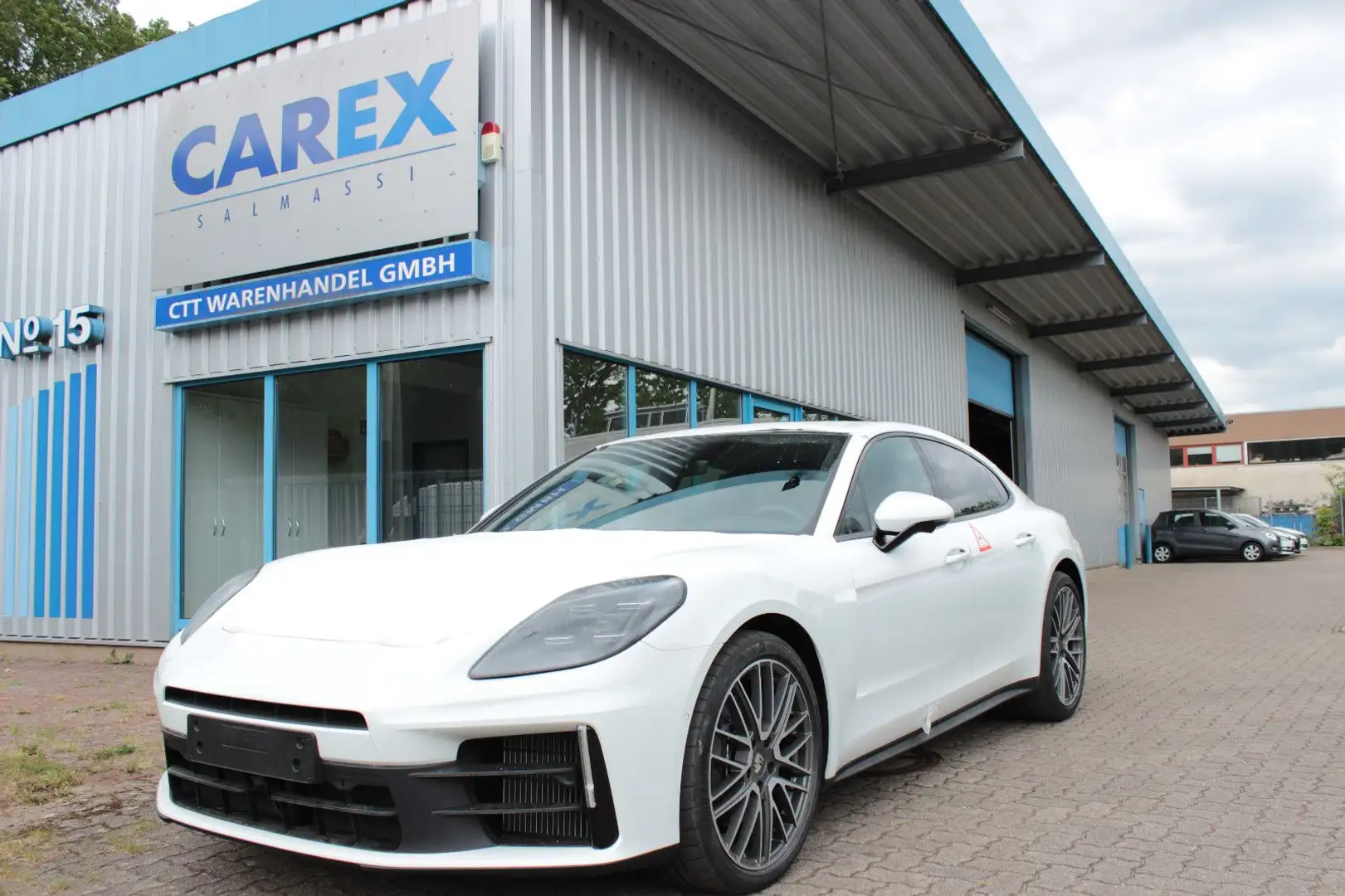 Porsche Panamera 4 *MY 25* *PROD. 25* *BLANKO COC* *HUD* Blanc - 1