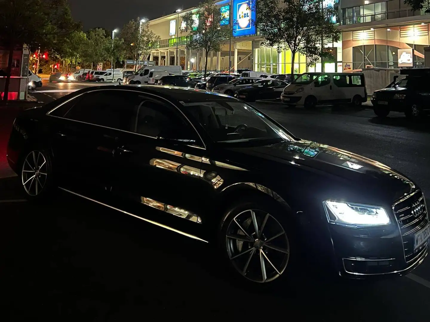 Audi A8 A8 4,2 TDI clean Diesel lang quattro Tiptronic Schwarz - 1