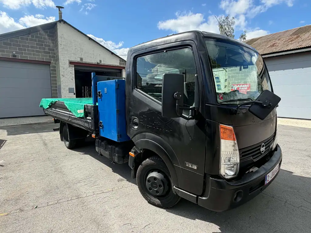 Nissan Cabstar 2008 из Европы — купить под ключ