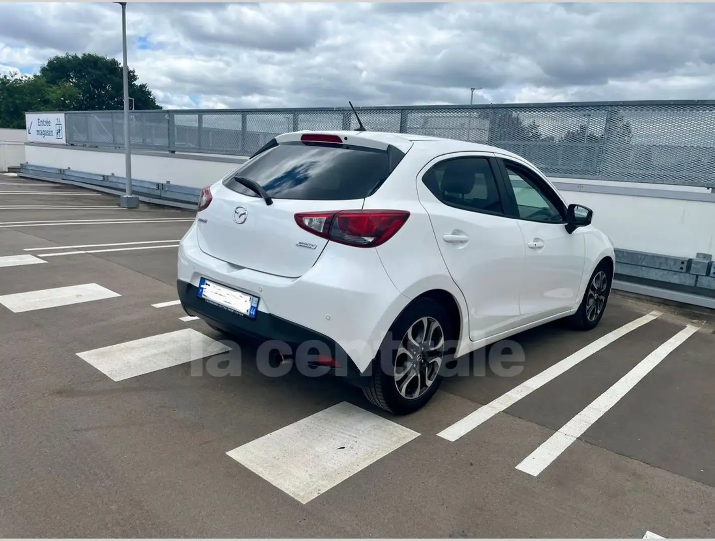 Mazda 2 Blanc - 2