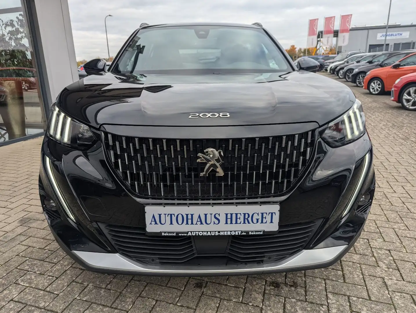 Peugeot 2008 Puretech 130 GT-LINE Schwarz - 2