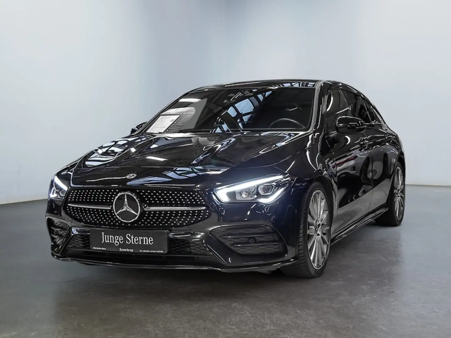 Mercedes-Benz CLA 250 SB AMG NIGHT AHK KAMERA PANO SPUR PDC Schwarz - 2
