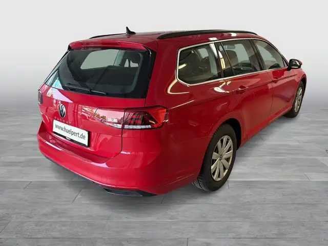 Volkswagen Passat view 5