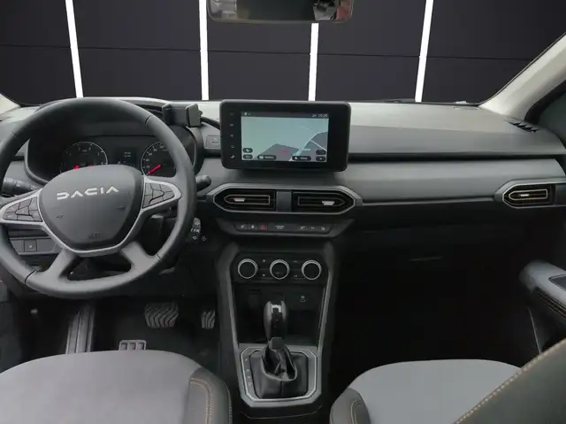 Dacia Sandero view 11