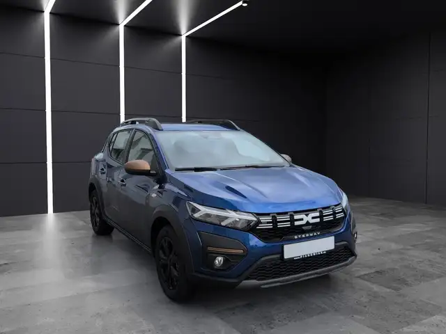 Dacia Sandero view 4