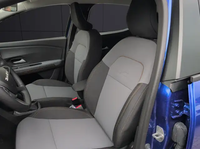 Dacia Sandero view 10