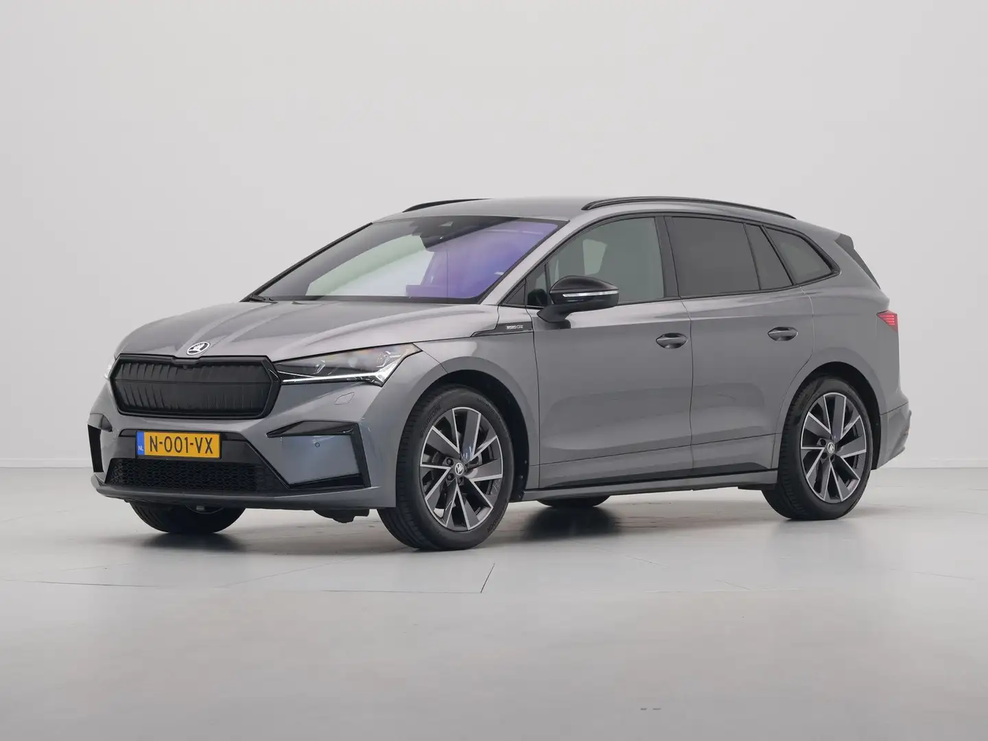Skoda Enyaq iV 80 204pk Sportline Navigatie Wegkl. trekhaak Ca Grijs - 2