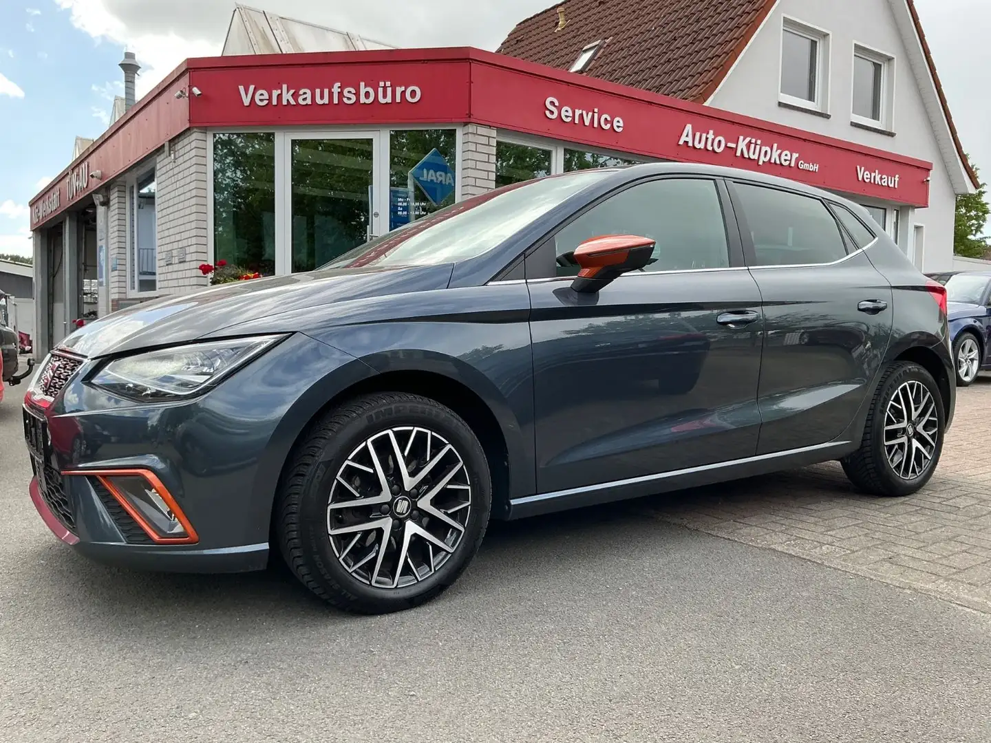 SEAT Ibiza Beats 1.0 TSI SHZ NAVI ACC CarPlay Kamera Grijs - 2