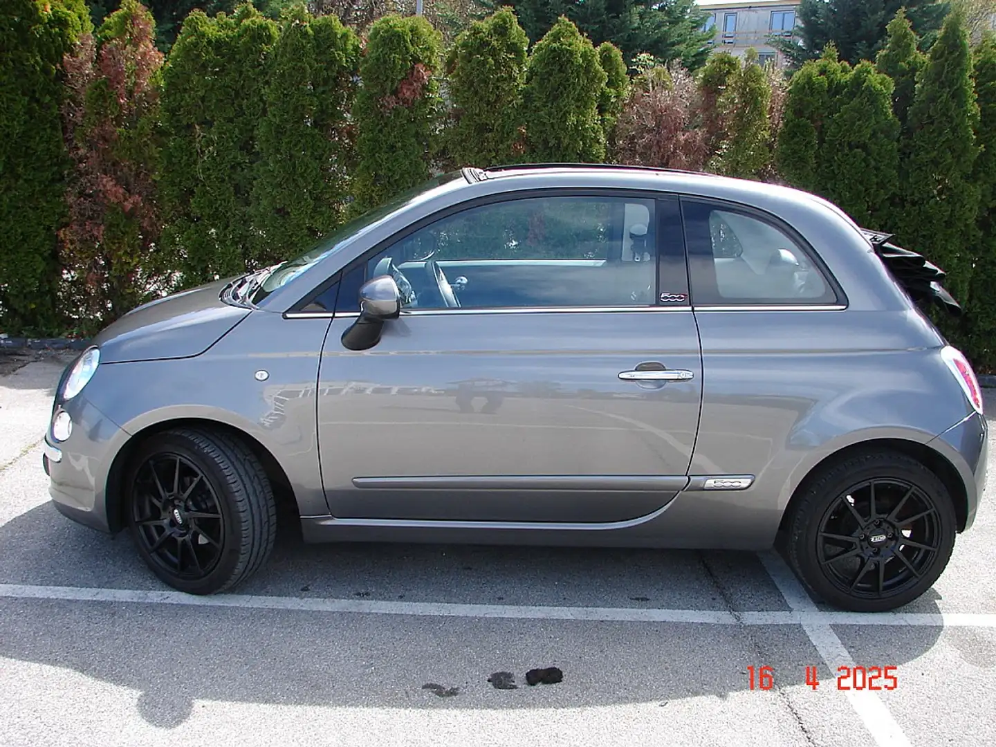 Fiat 500C 1,2 69 Lounge Grau - 2