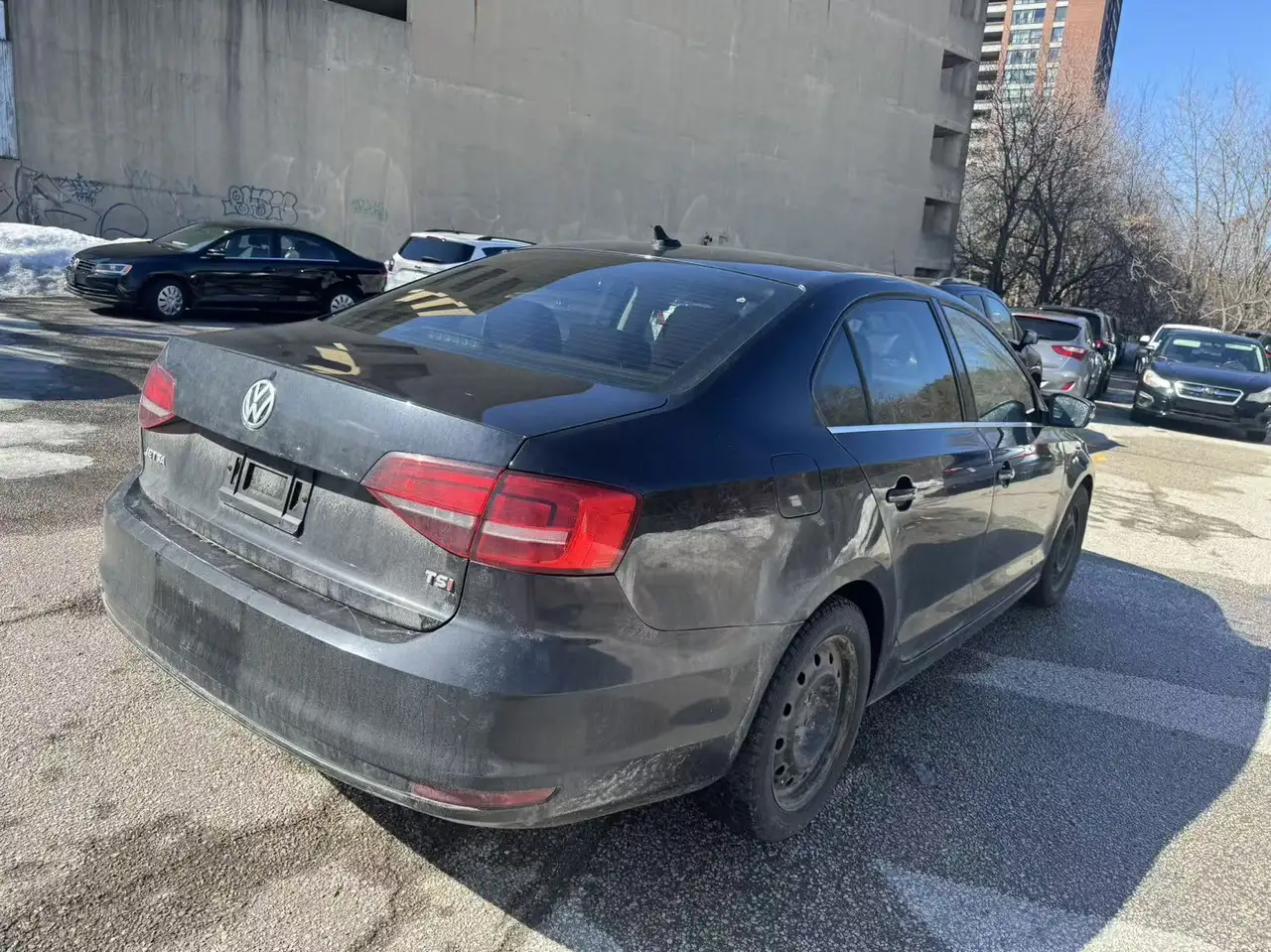 Volkswagen Jetta снимка Volkswagen Jetta