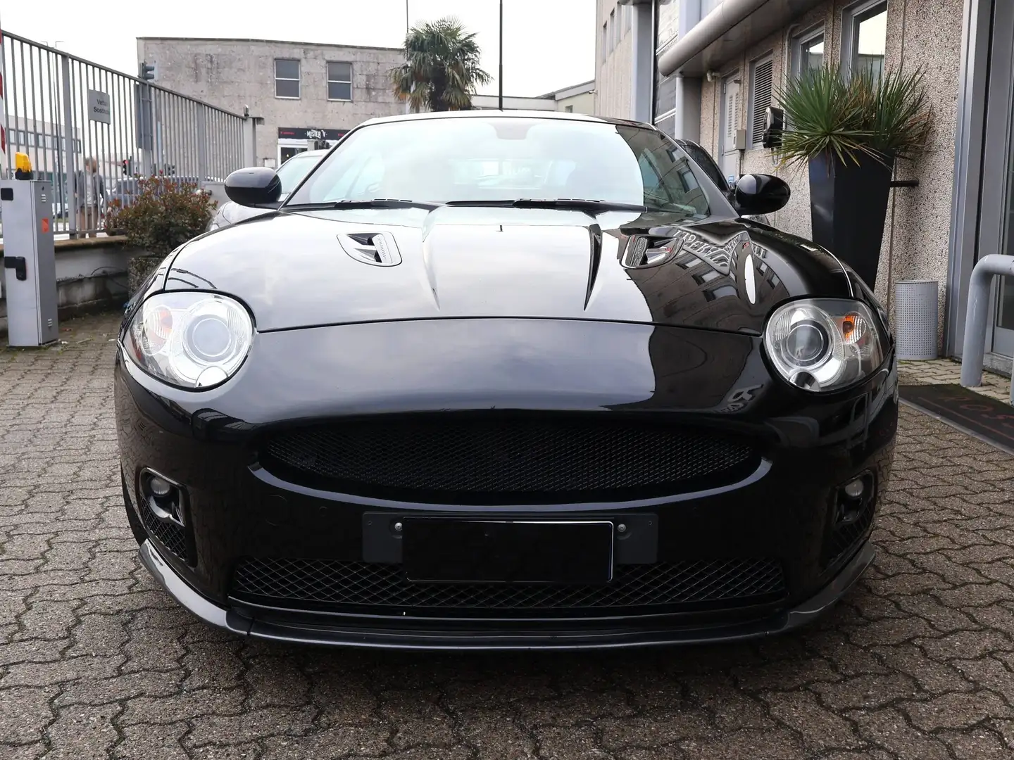 Jaguar XKR 4.2 S Schwarz - 2