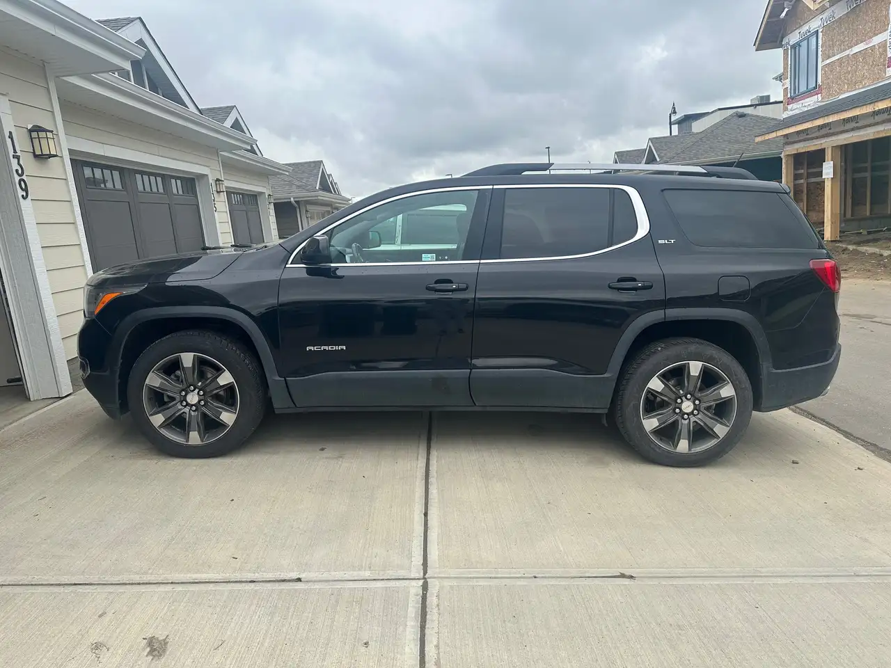 GMC Acadia photo GMC Acadia
