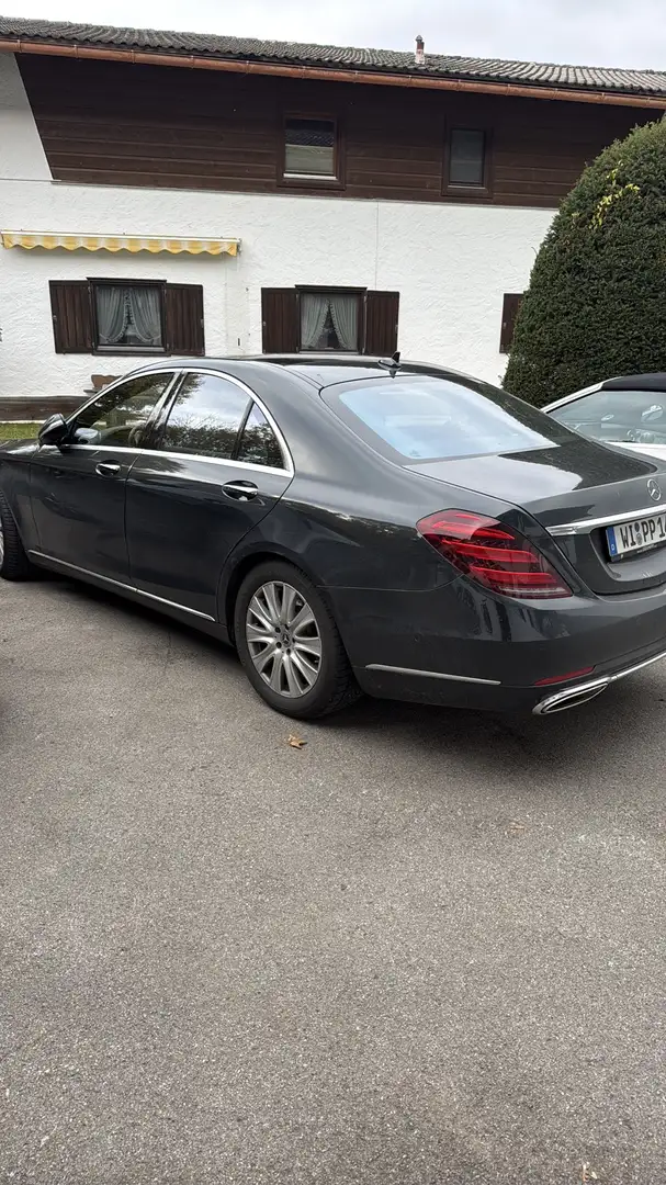 Mercedes-Benz S 560 E S 560 4Matic (222.086) Schwarz - 1