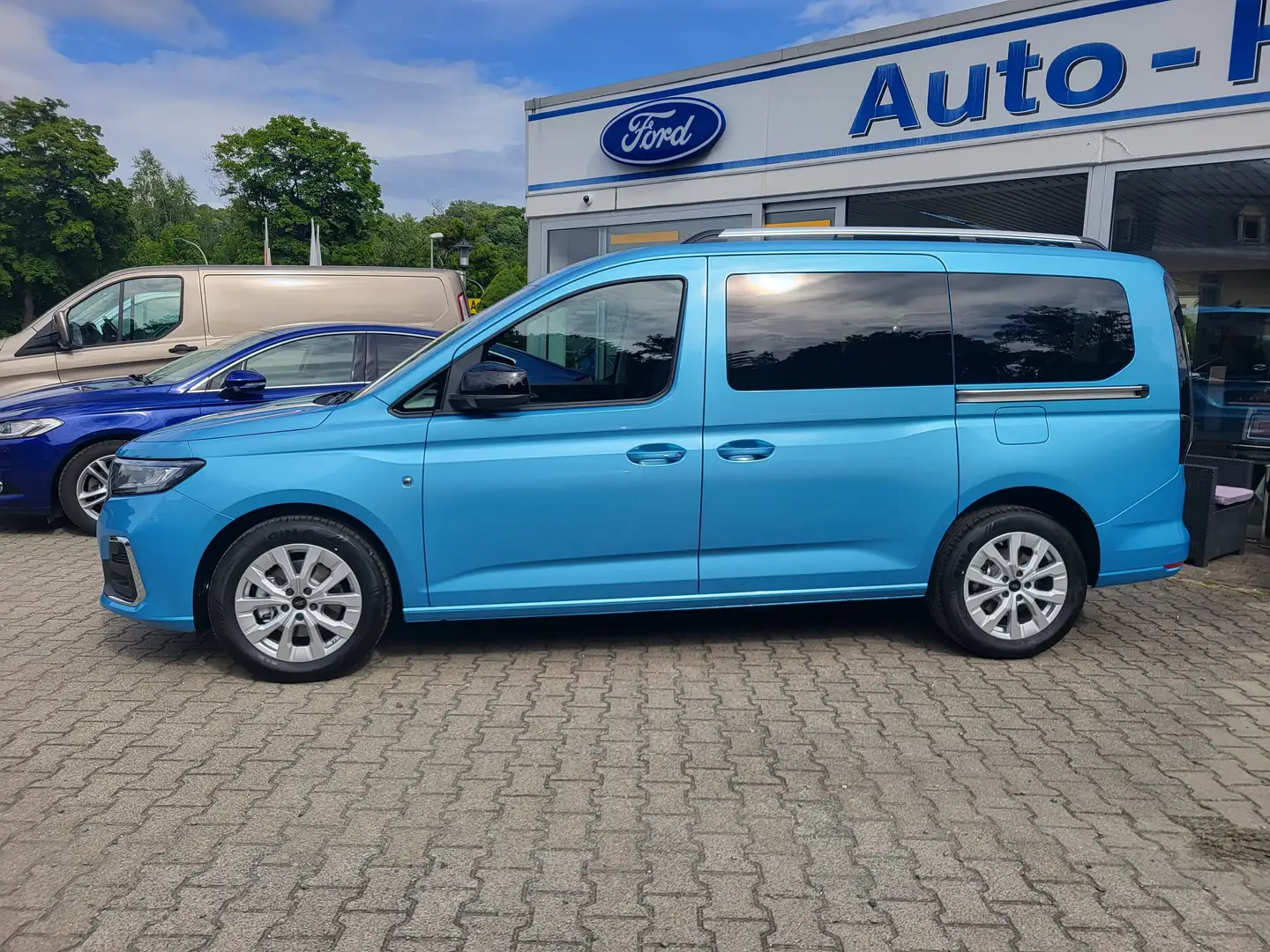 Ford Tourneo Connect Titanium/L2 Blau - 2