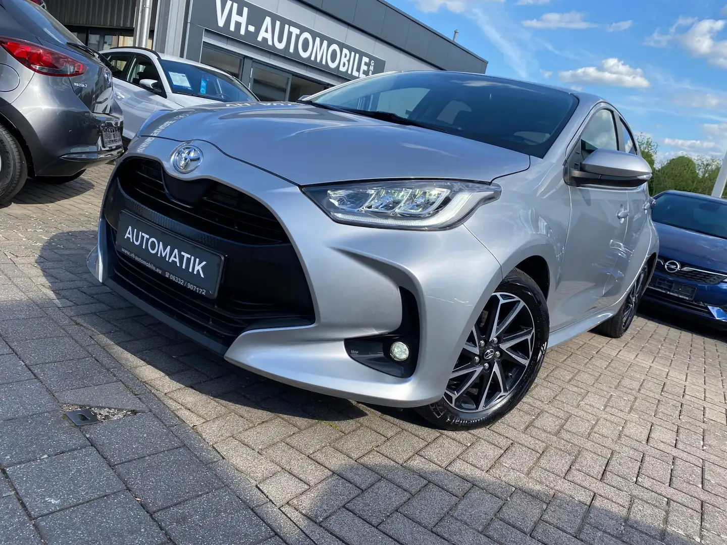 Toyota Yaris AUTOMATIK*16ALU+APPLE&ANDROID+LED*R.KAMERA*Sitzhz Argent - 1
