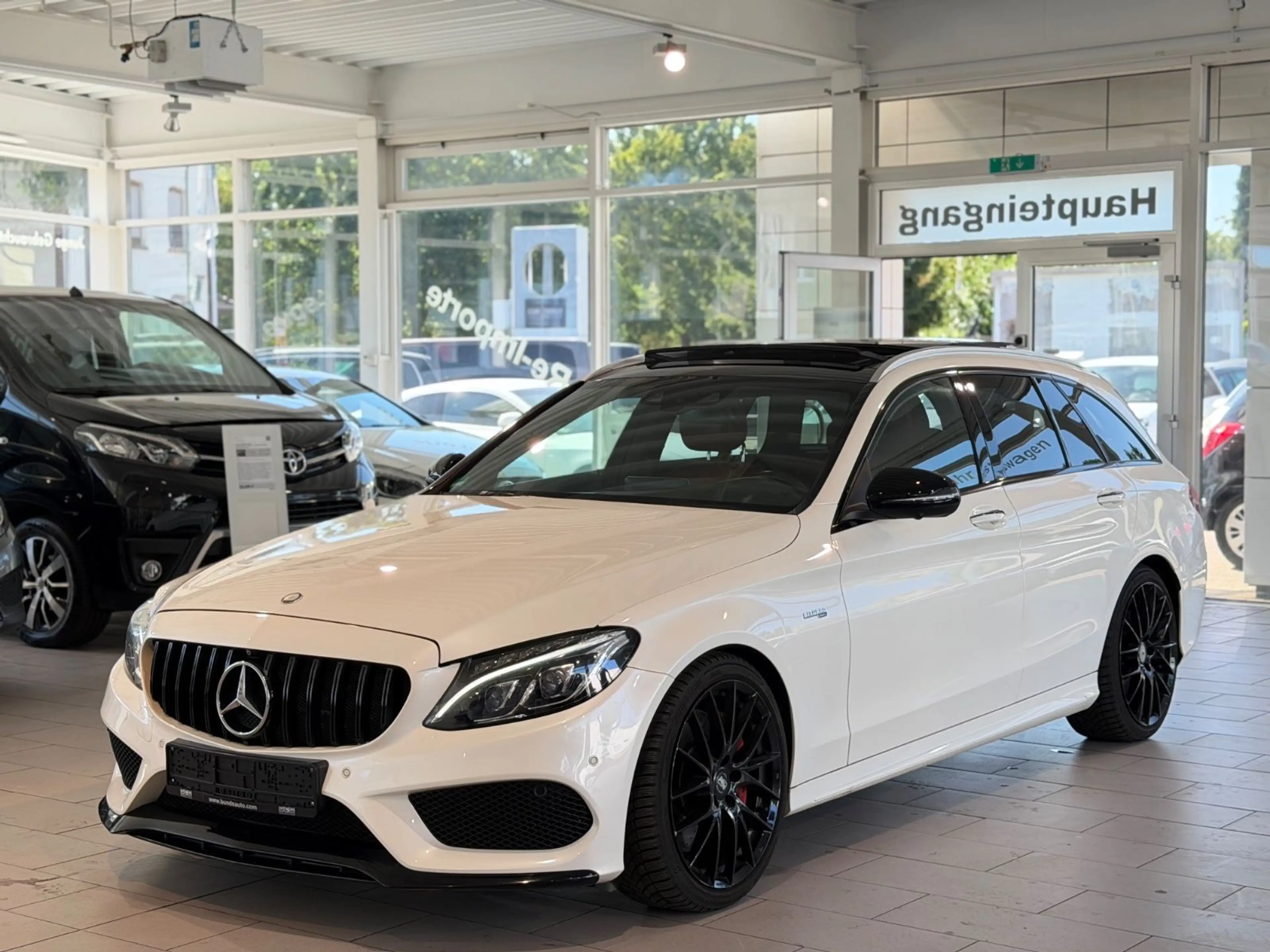 Mercedes-Benz C 43 AMG T 4MATIC*NAVI*360° *PANO *S-DACH *LED * — photo 2