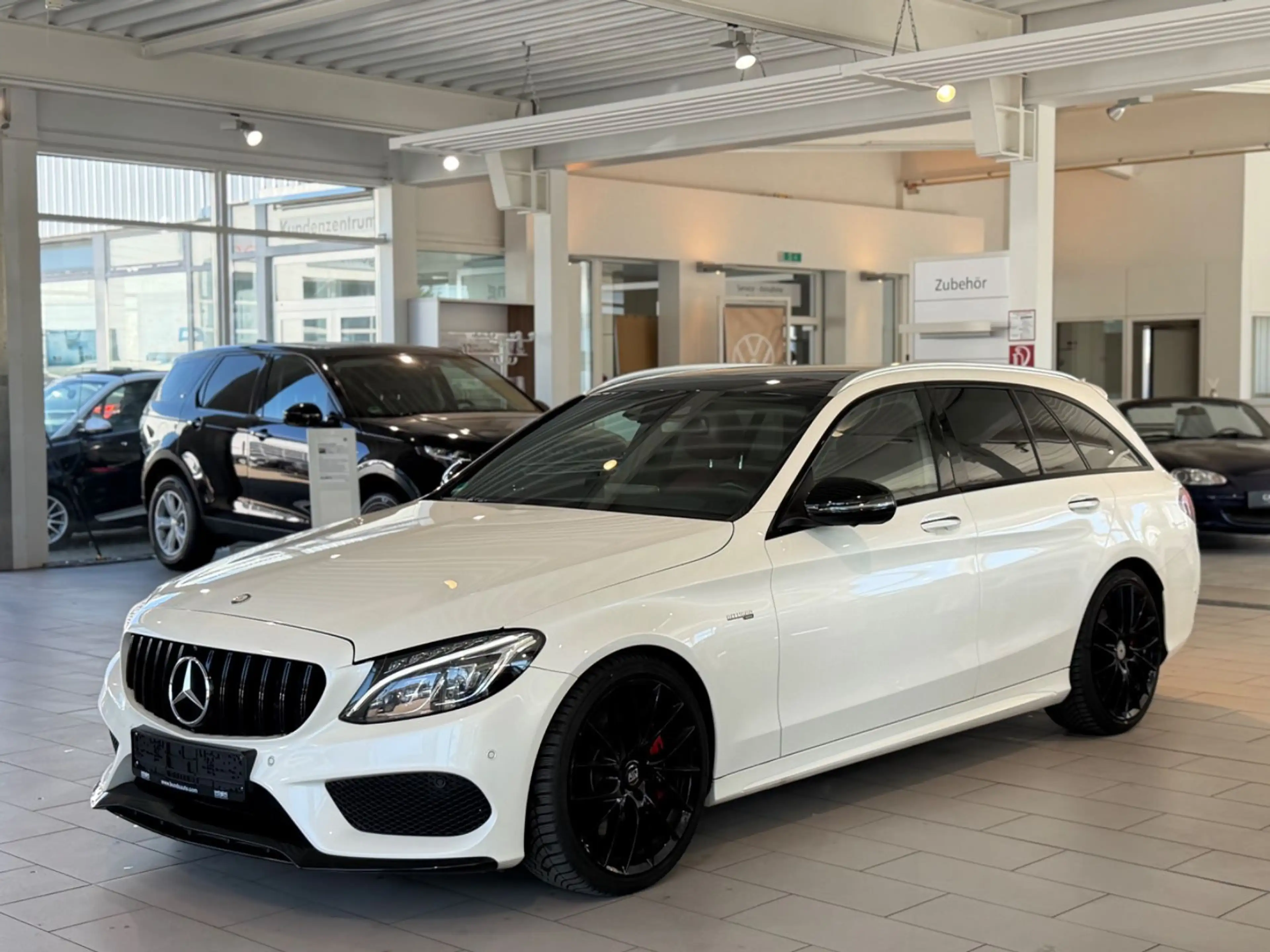 Mercedes-Benz C 43 AMG T 4MATIC*NAVI*360° *PANO *S-DACH *LED *