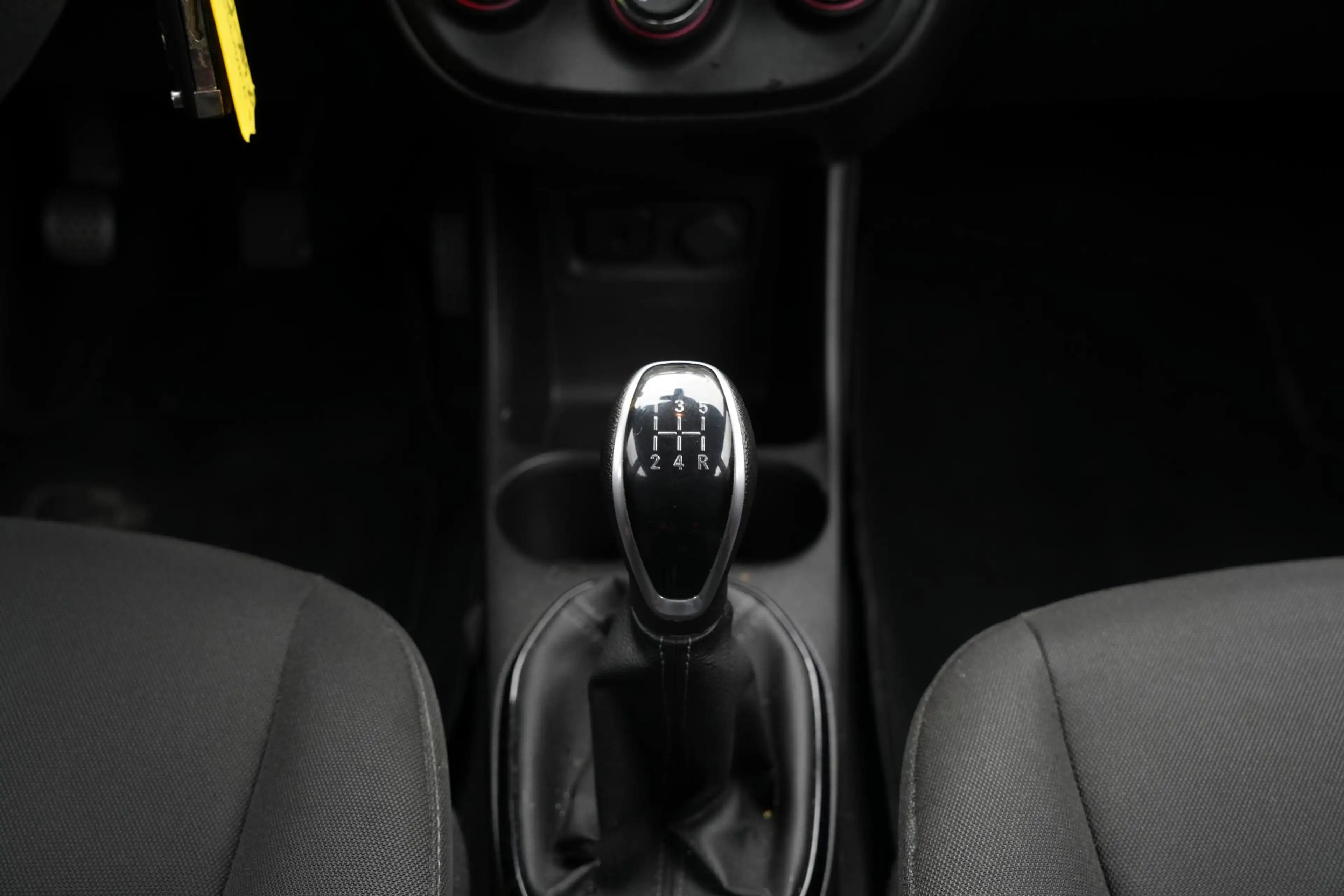 Opel Karl 1.0 ecoFLEX Edition — photo 19