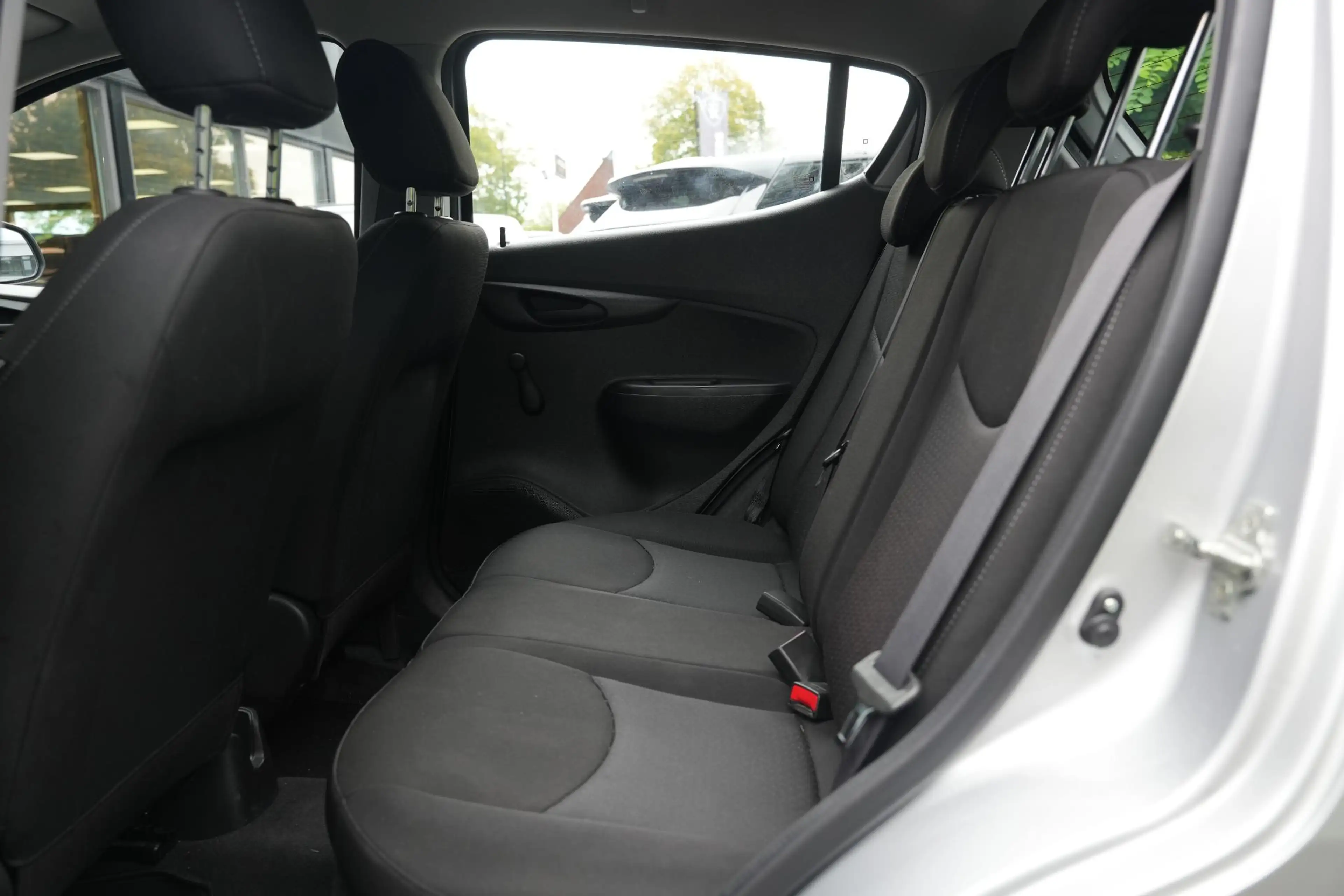 Opel Karl 1.0 ecoFLEX Edition — photo 6