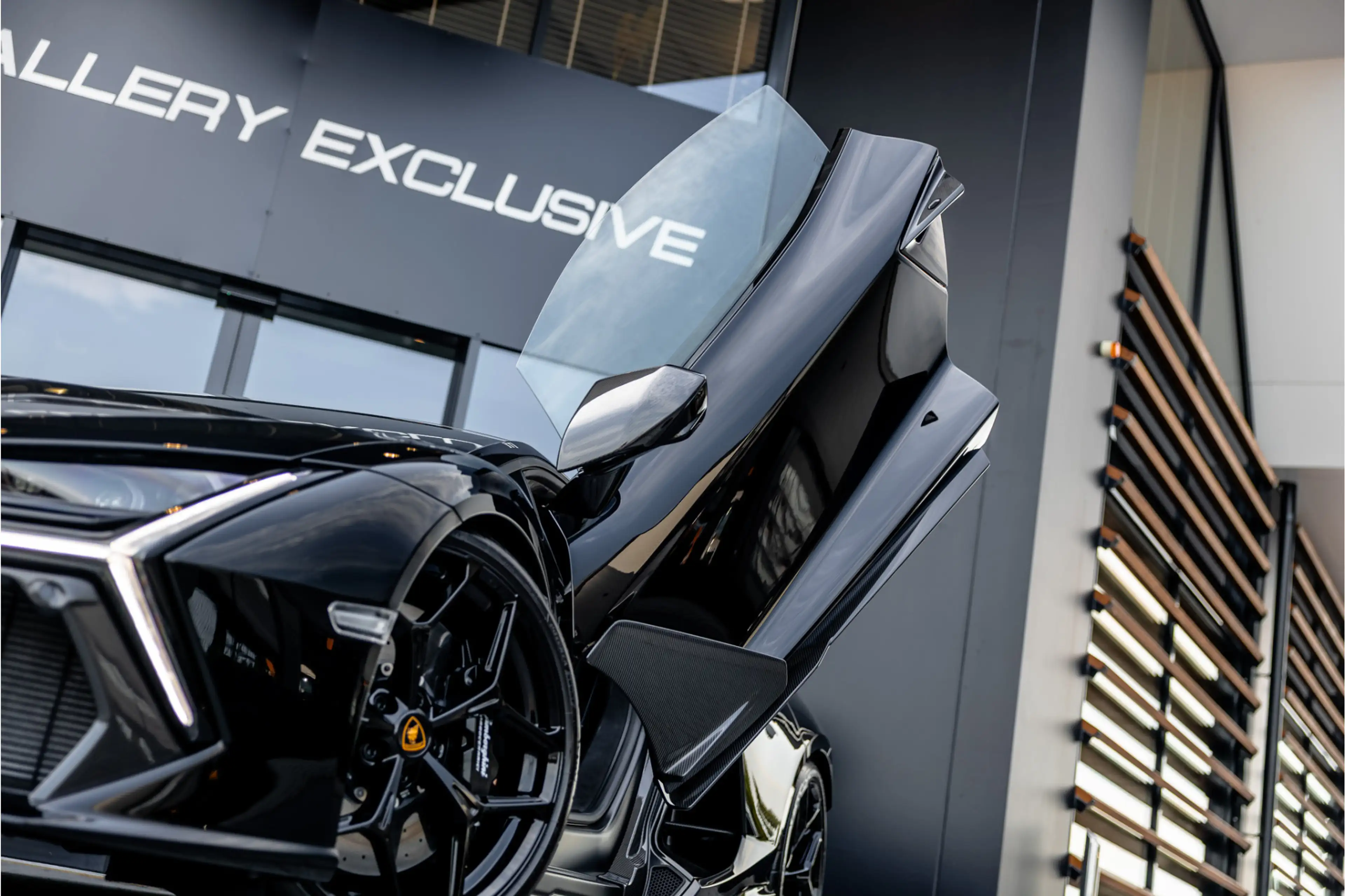 Lamborghini Revuelto 6.5 V12 - Nieuwe Auto | Origineel NL | Carbon | Pa — photo 42