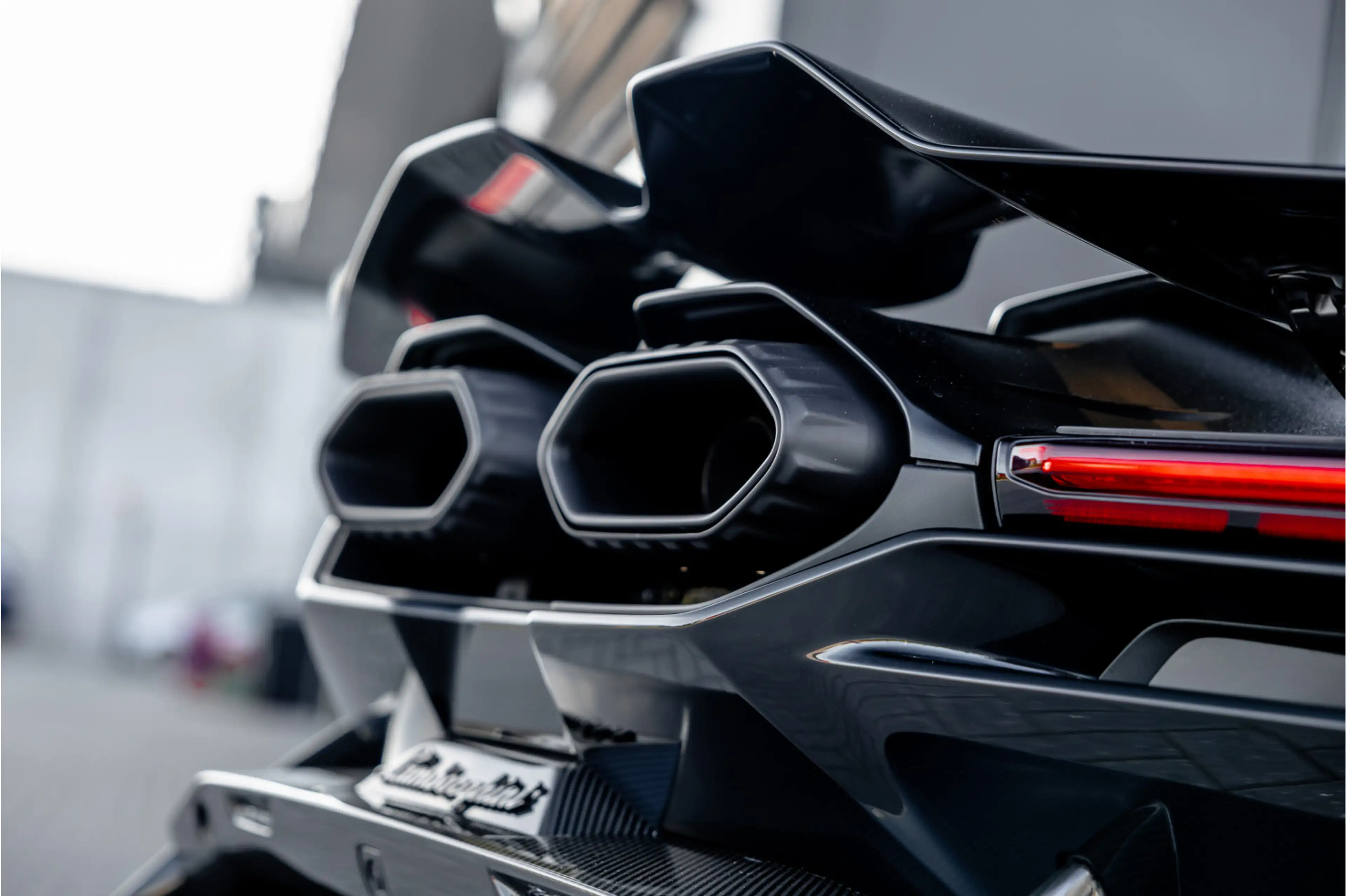 Lamborghini Revuelto 6.5 V12 - Nieuwe Auto | Origineel NL | Carbon | Pa — photo 37