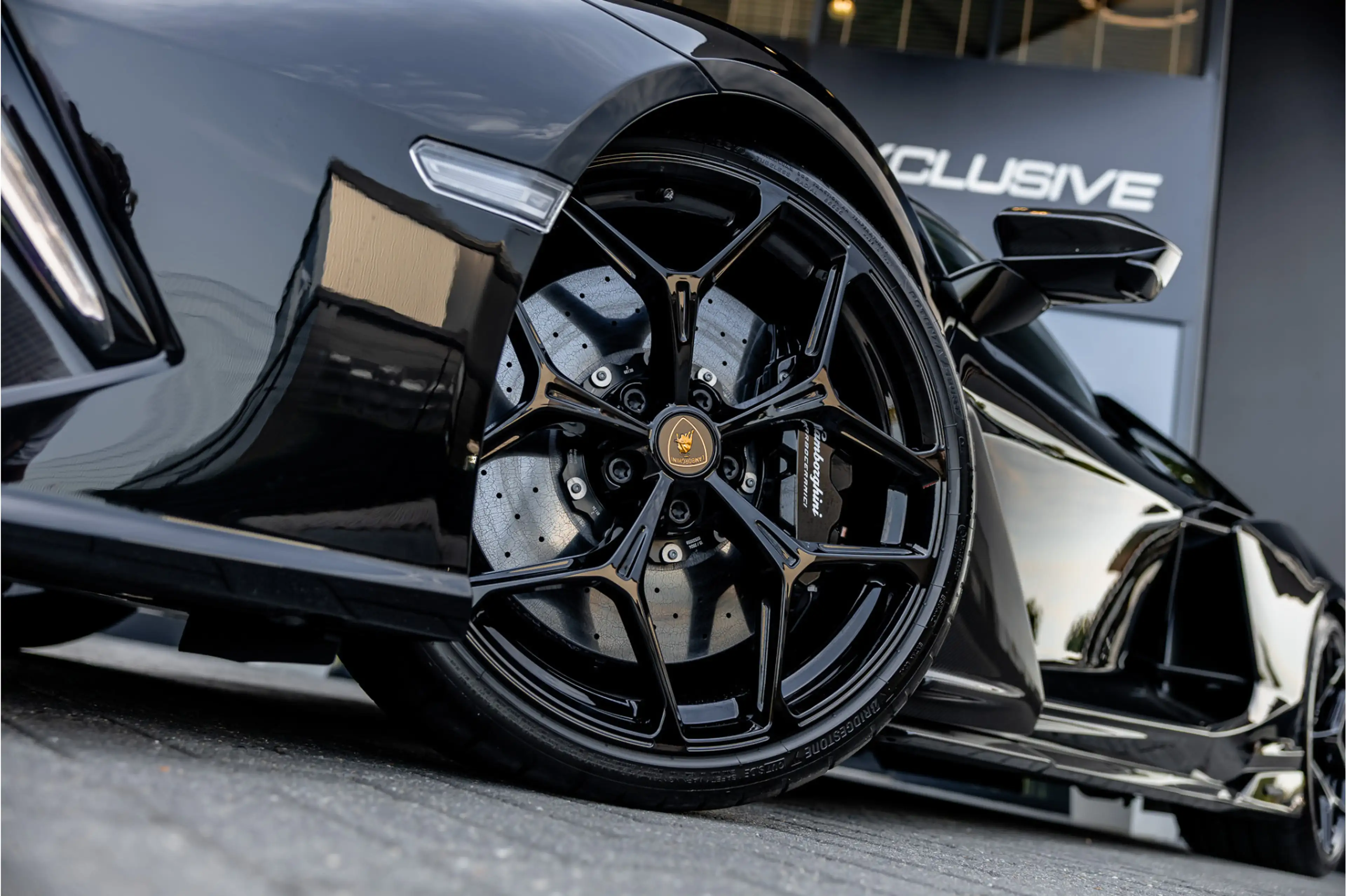 Lamborghini Revuelto 6.5 V12 - Nieuwe Auto | Origineel NL | Carbon | Pa — photo 48