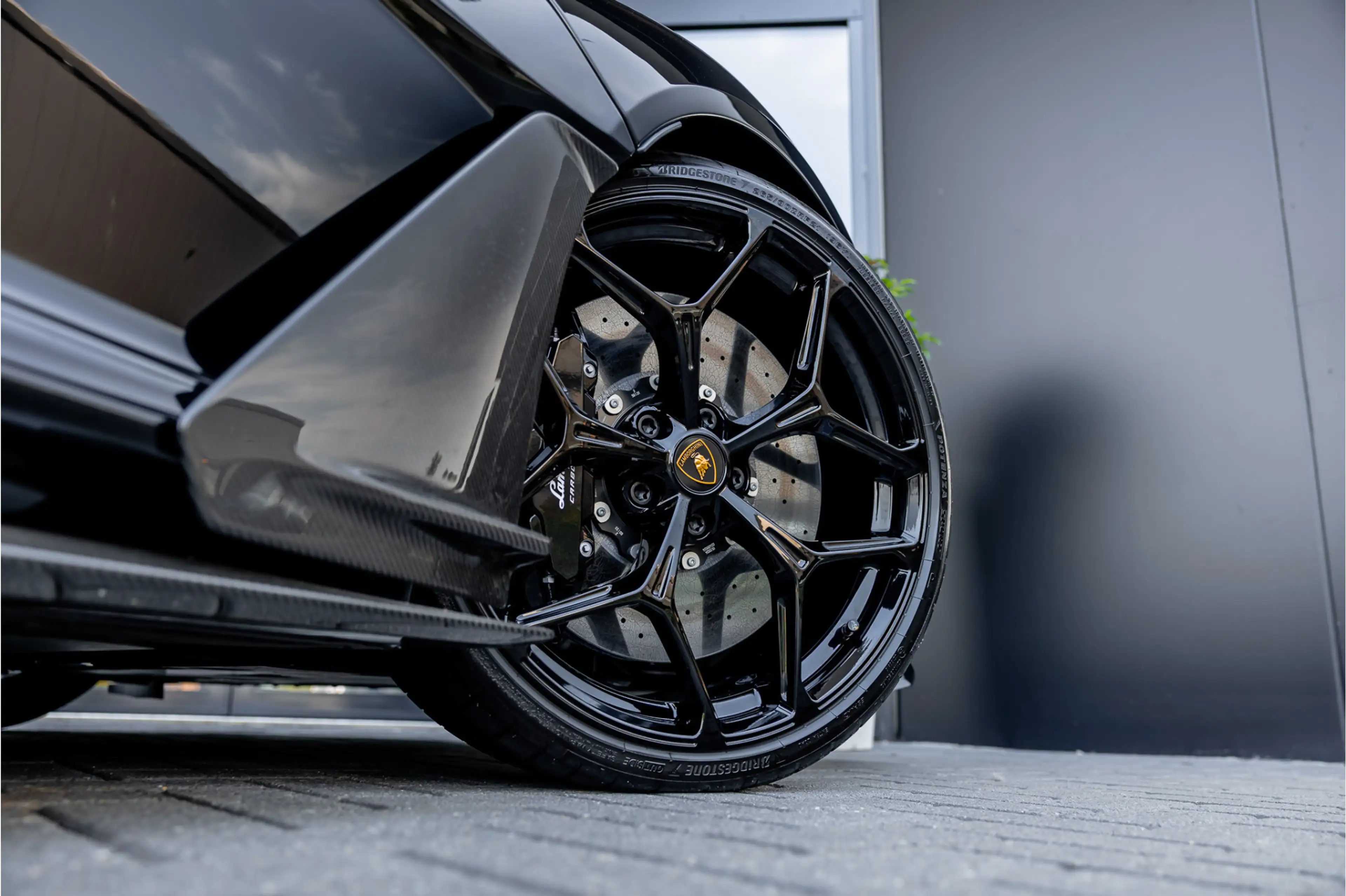 Lamborghini Revuelto 6.5 V12 - Nieuwe Auto | Origineel NL | Carbon | Pa — photo 44