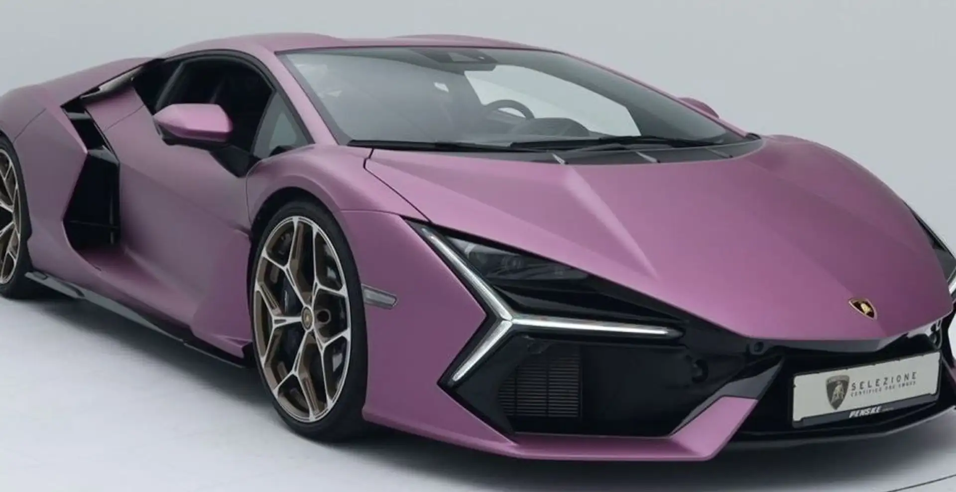 Lamborghini Revuelto Burdeos - 1