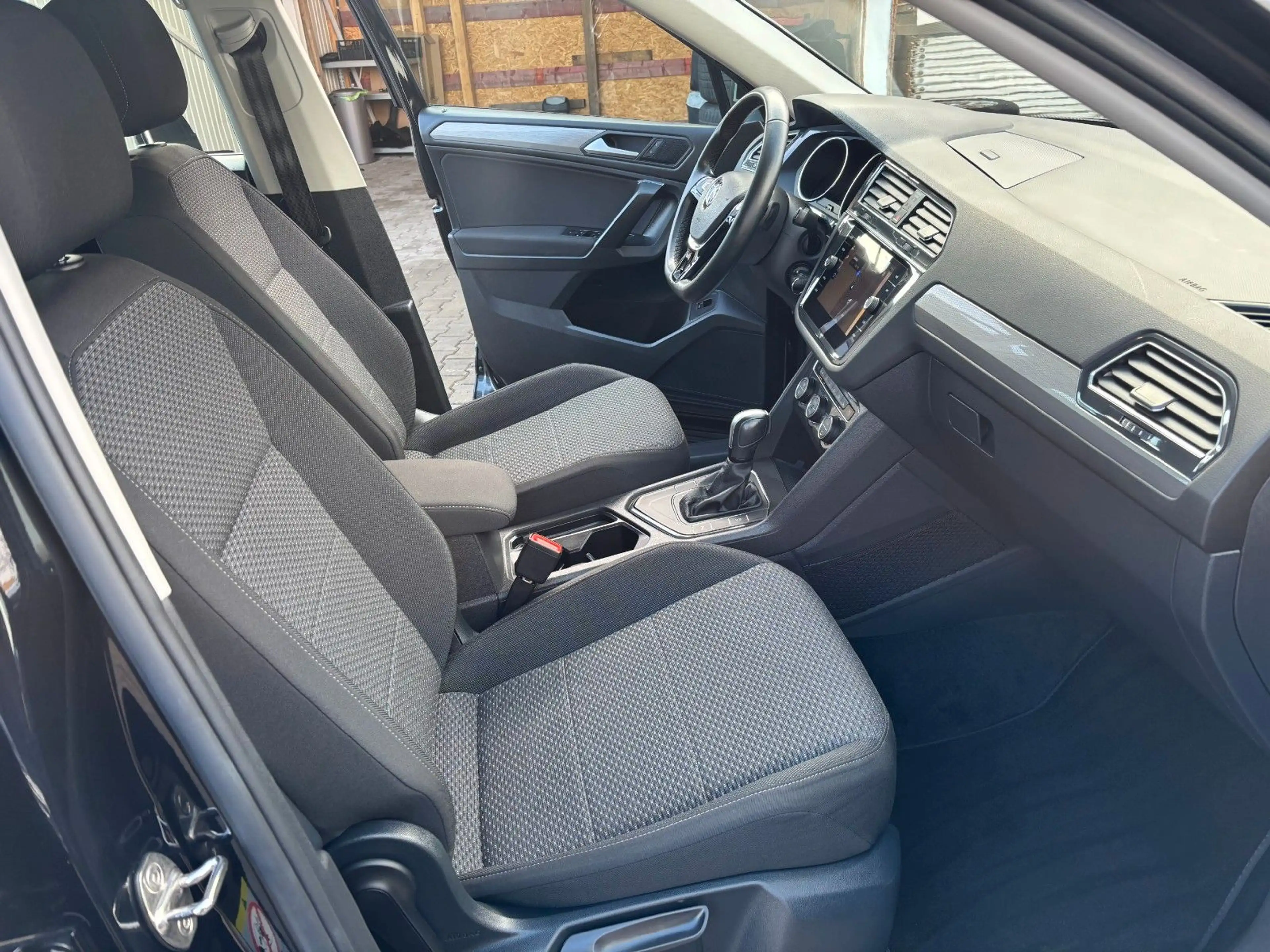 Volkswagen Tiguan Allspace AHK*NAV*ACC*SPUR*TOTWINK*LED*PDC — photo 19