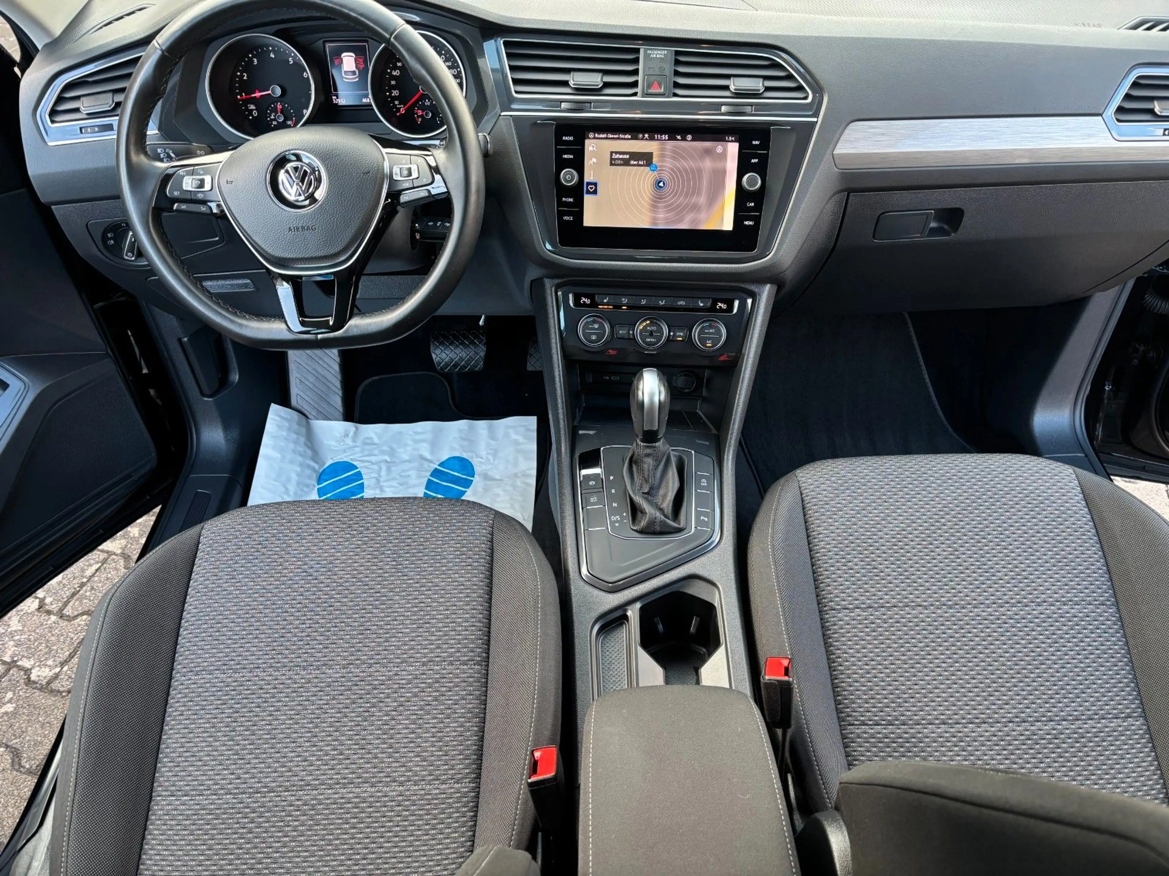 Volkswagen Tiguan Allspace AHK*NAV*ACC*SPUR*TOTWINK*LED*PDC — photo 13