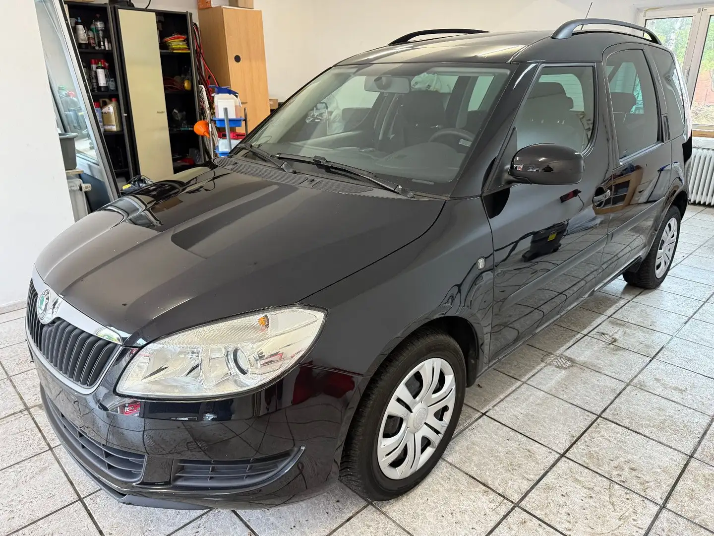 Skoda Roomster Style Plus Edition Schwarz - 1