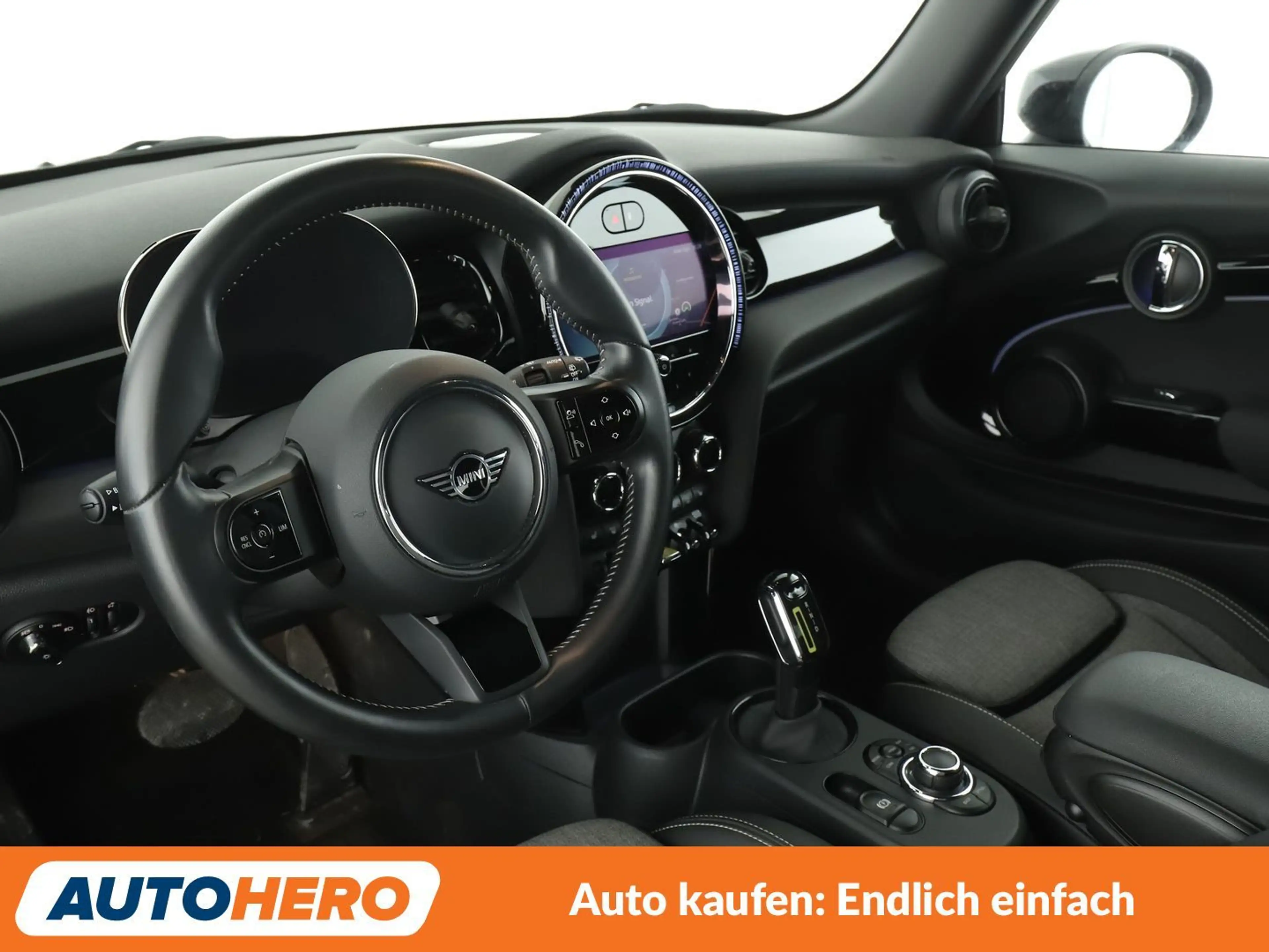 MINI Cooper SE Cooper SE Classic Trim — photo 11