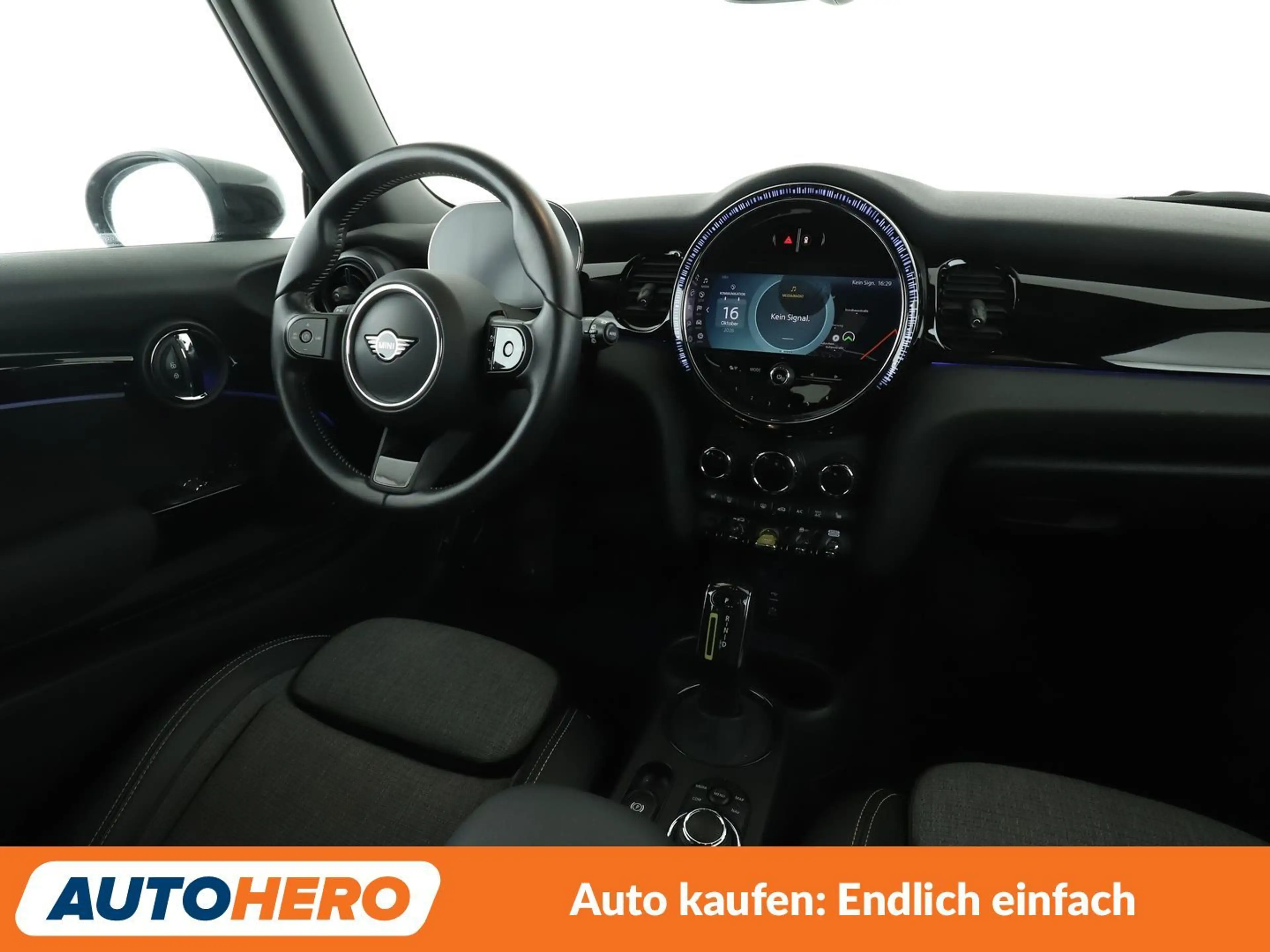 MINI Cooper SE Cooper SE Classic Trim — photo 13